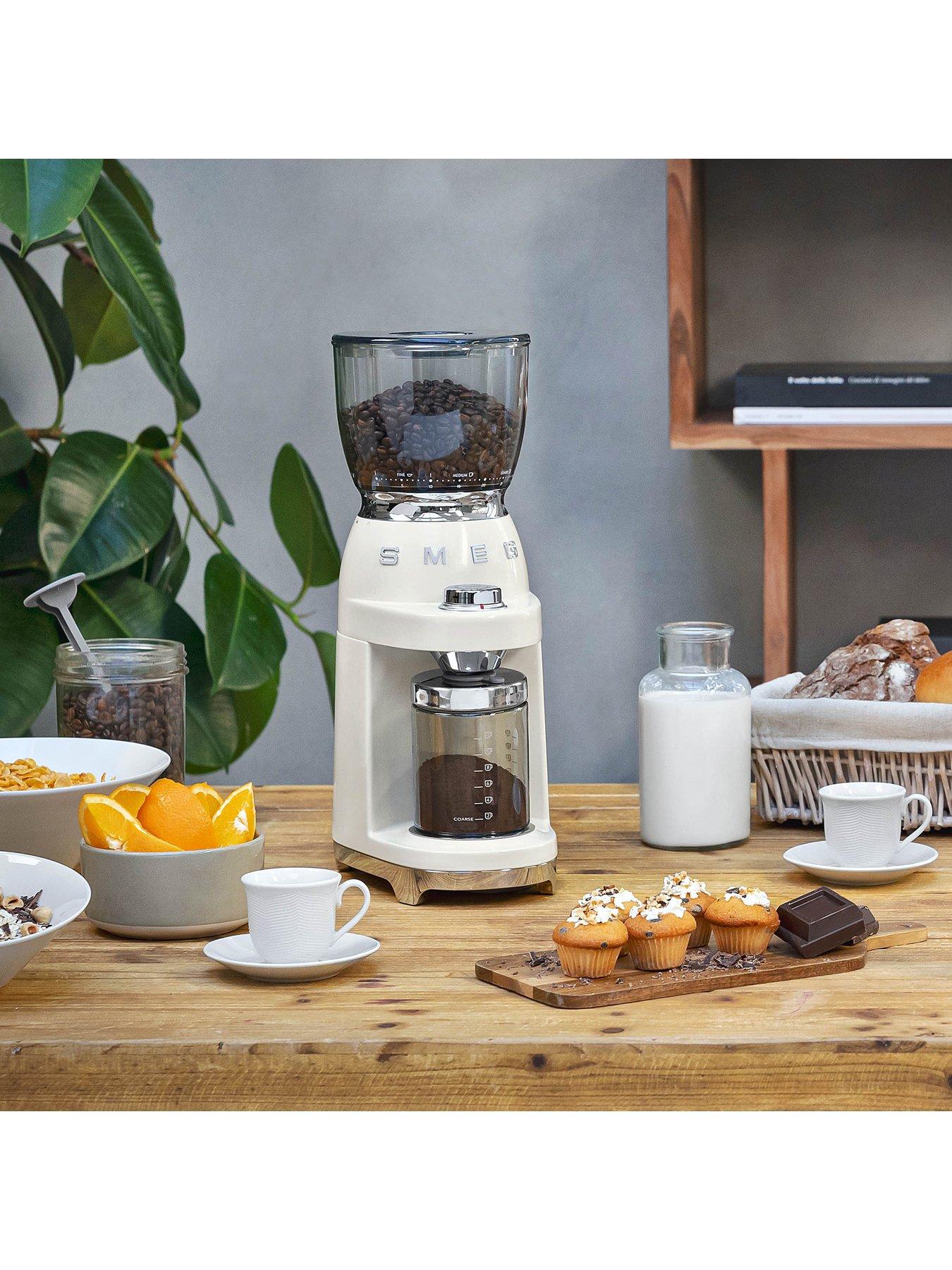 Image 4 of 6 of Smeg EEJB301 50s Style Coffee Grinder &amp; Induction Milk Frother - Cream