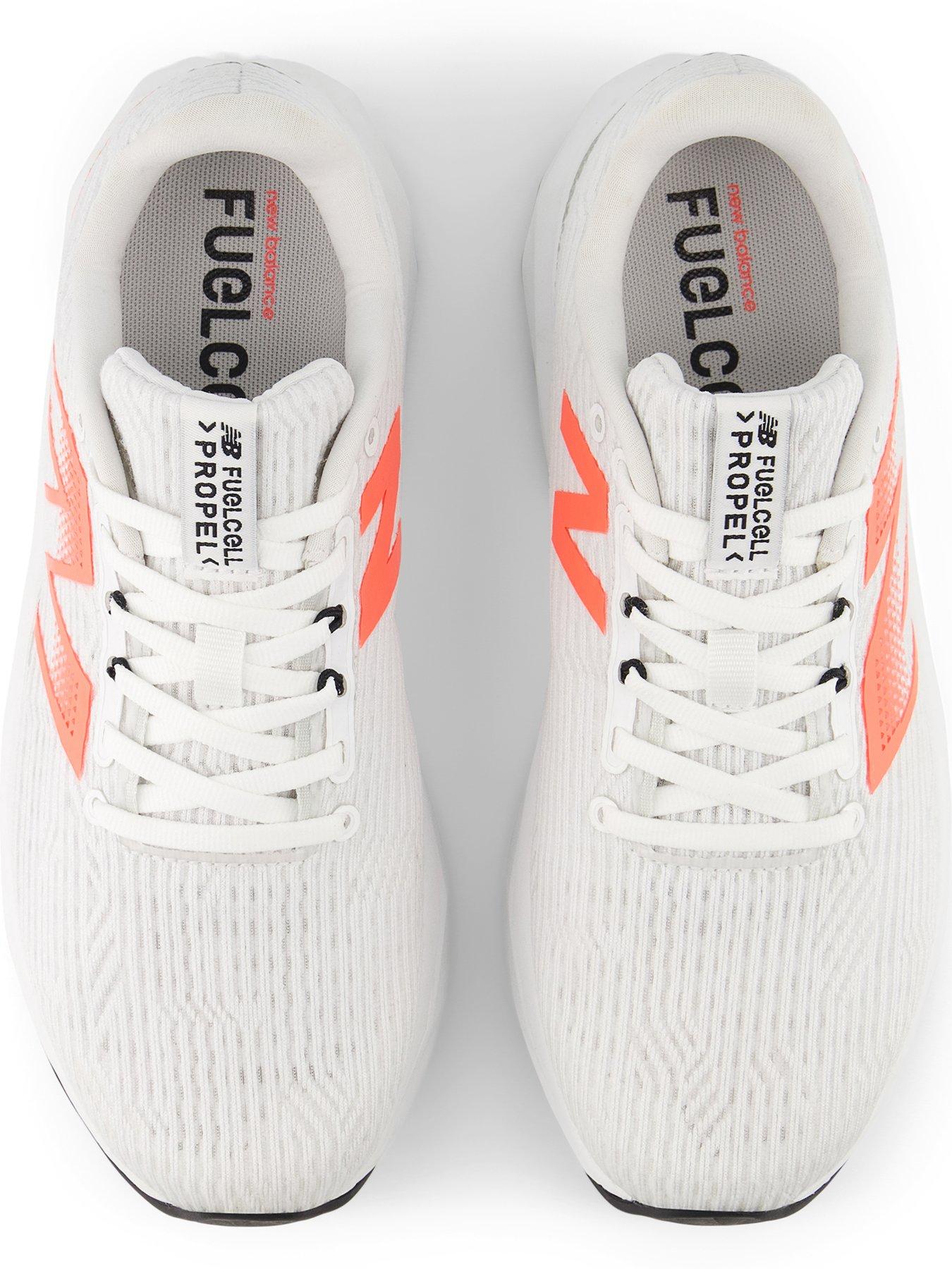 new-balance-womens-running-fuelcell-propel-v5-trainers-whiteoutfit