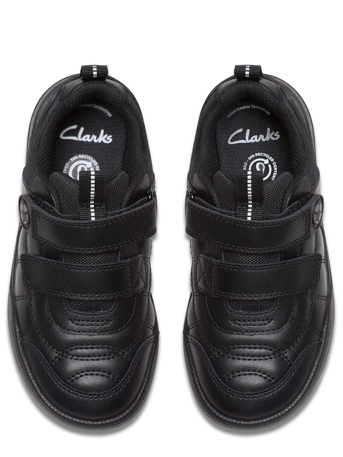 clarks-laser-cross-k-olderjuniornbsp--blackoutfit