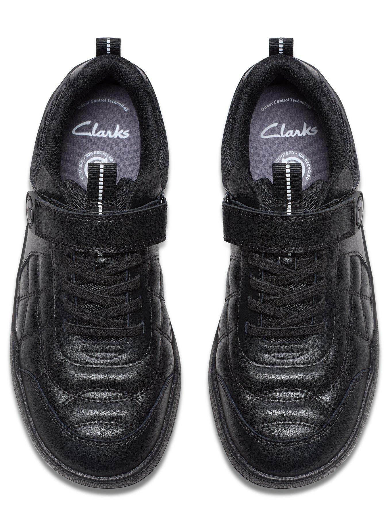 clarks-laser-cross-y-youthnbsp--blackoutfit