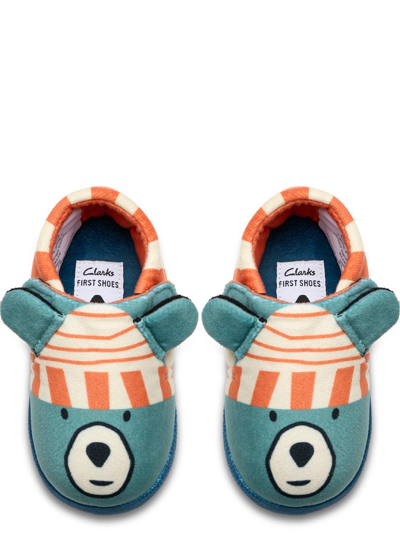 Image 4 of 6 of Clarks Fluffy Snug T