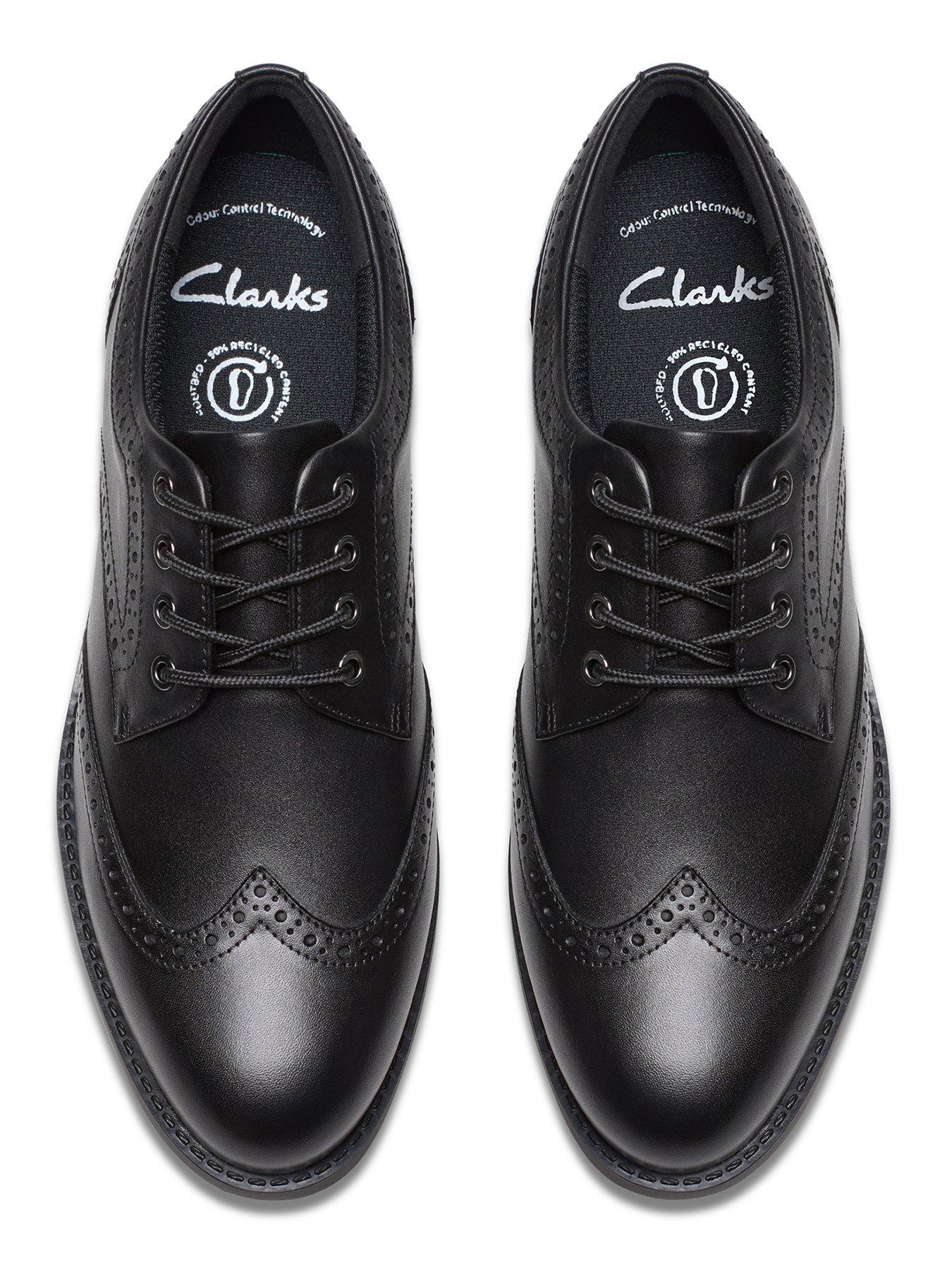 Image 4 of 6 of Clarks Tapa Pure Y.&nbsp;- Black