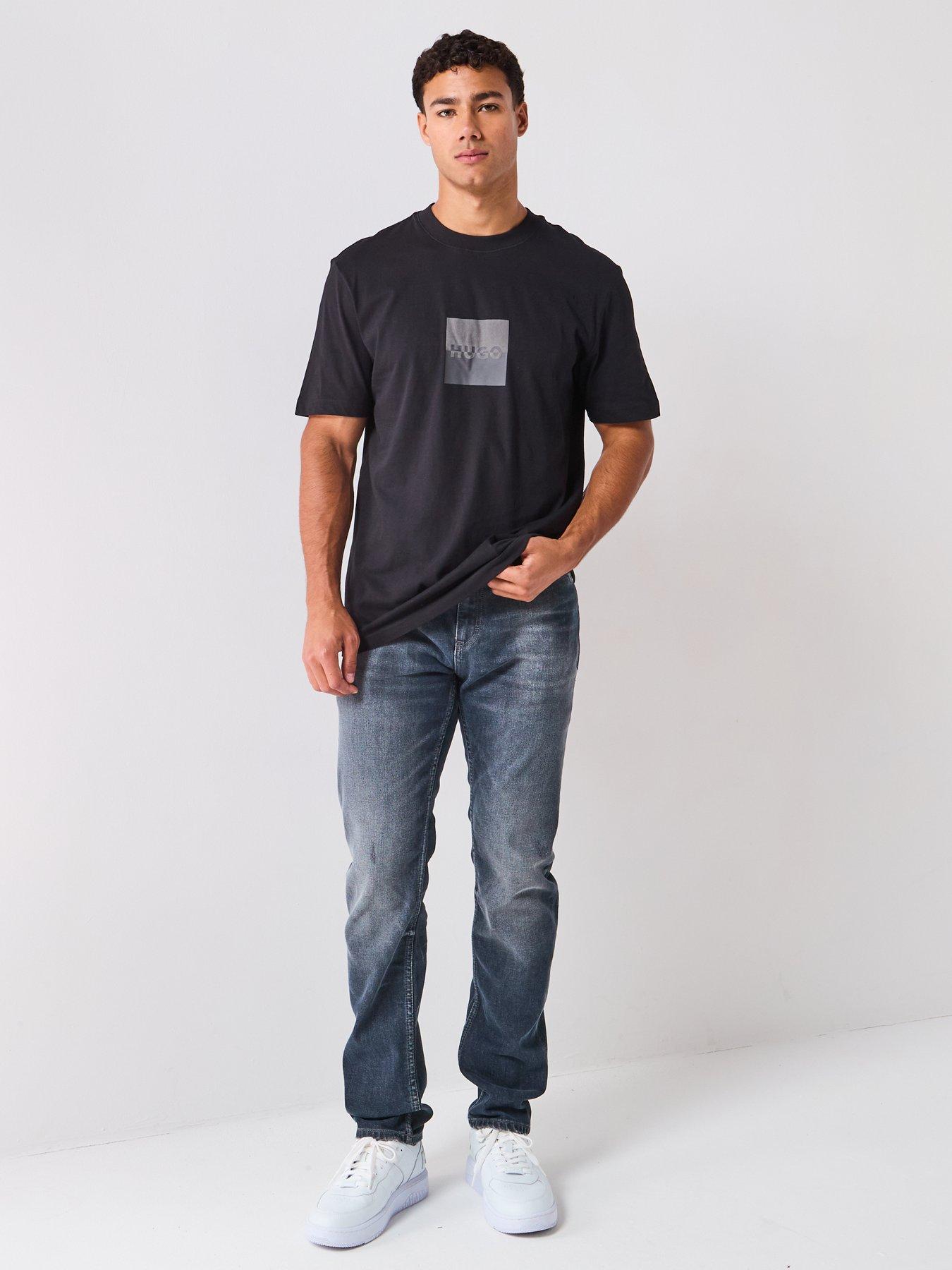 Image 3 of 5 of HUGO Regular Fit Dusplit Logo T-shirt - Black