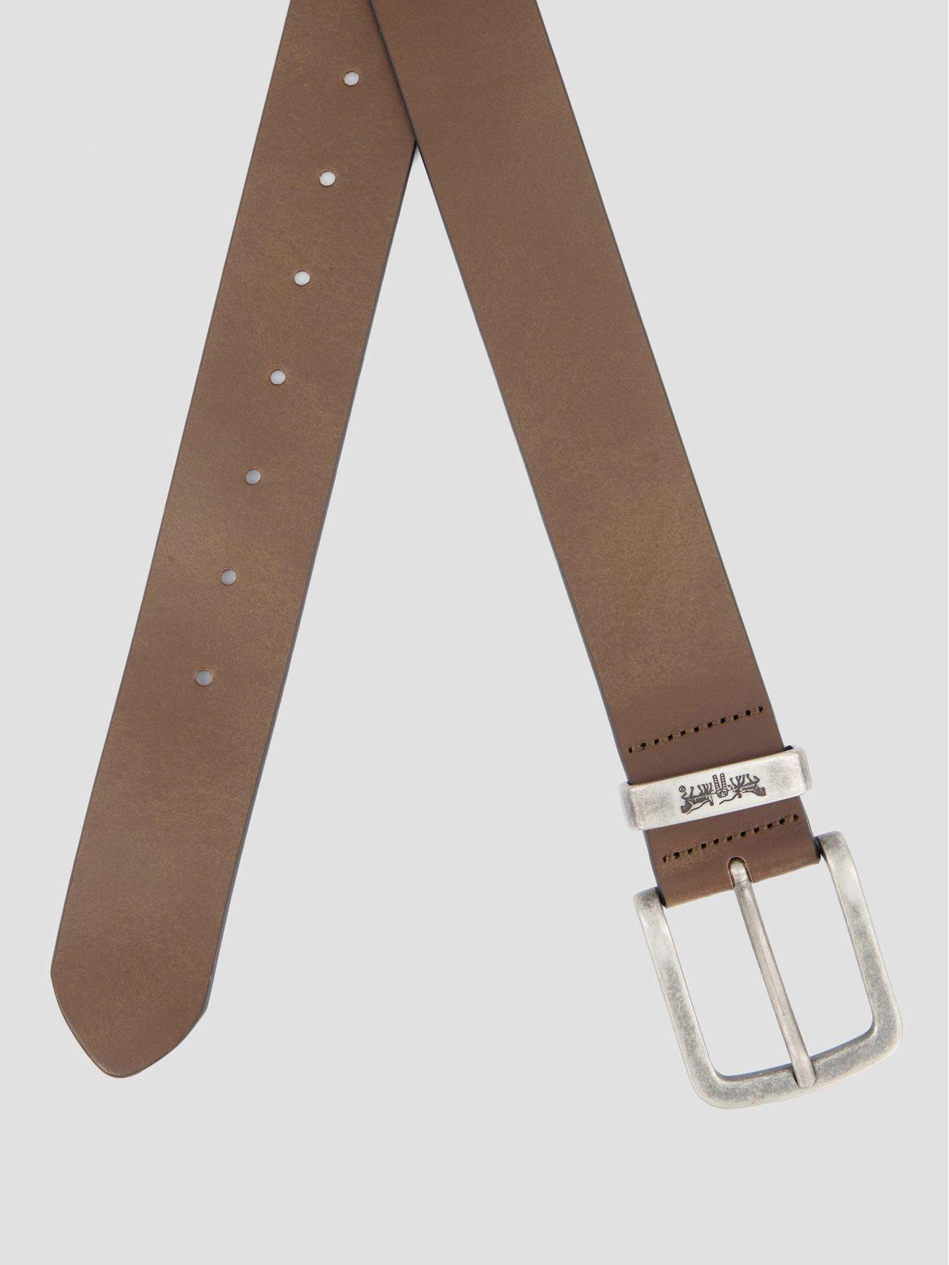 Image 4 of 6 of Levi's Levi's Metal Two Horse Keeper Leather Belt