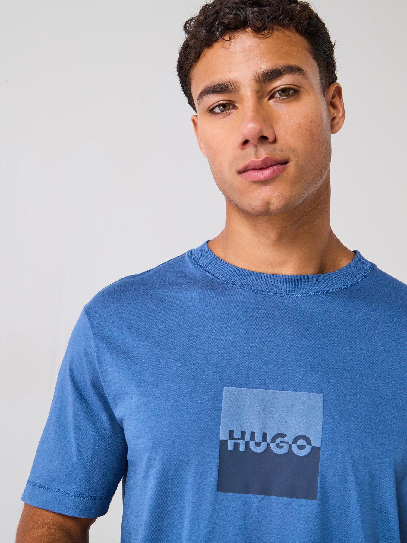 hugo-regular-fit-dusplit-logo-t-shirt-blueoutfit
