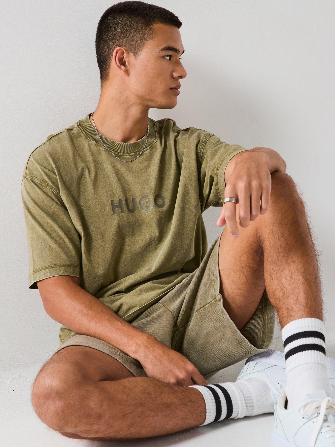 hugo-nebute-washed-loose-fit-centre-logo-t-shirt-greenoutfit