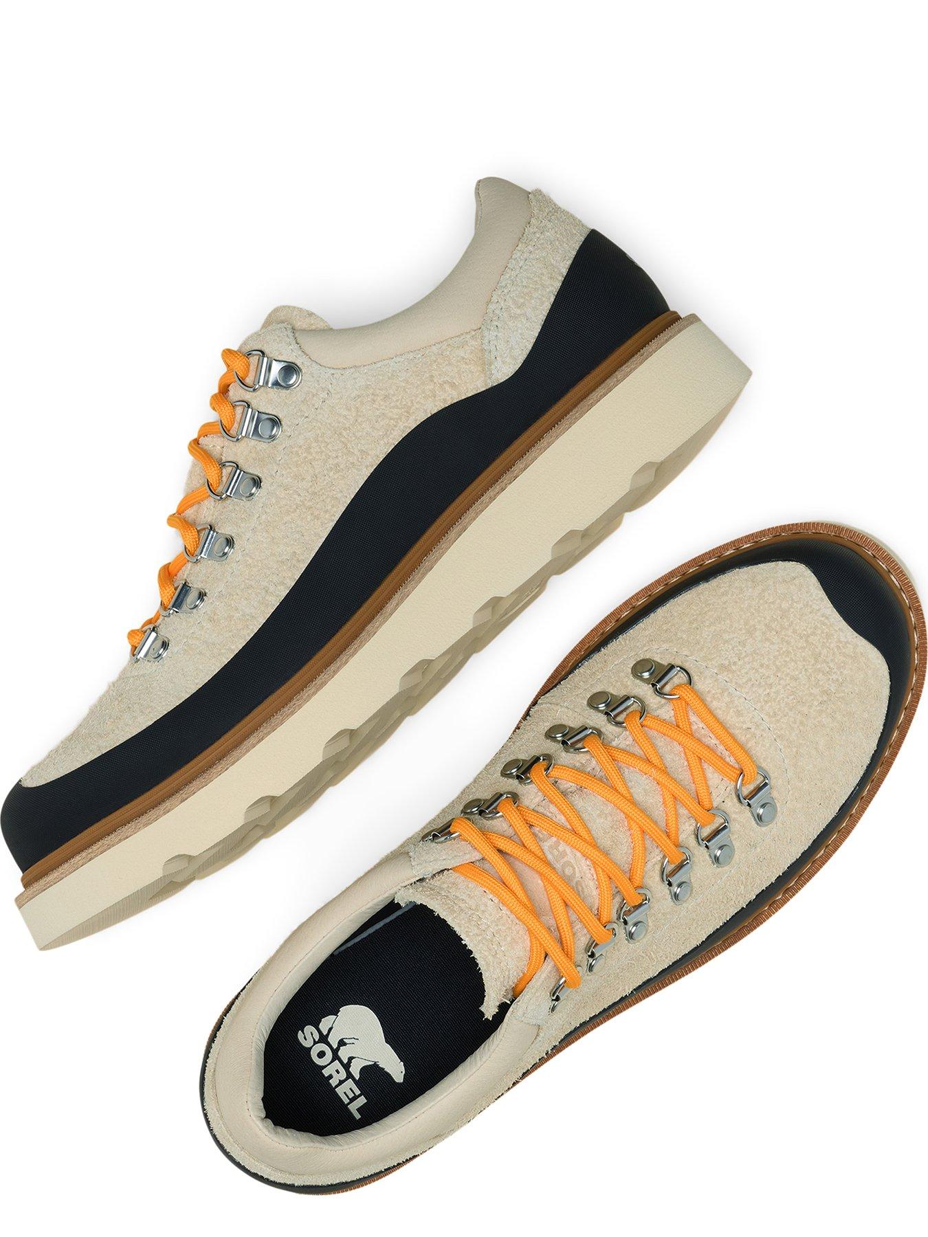 sorel-mens-slabtown-62-explorer-shoe--beigeoutfit