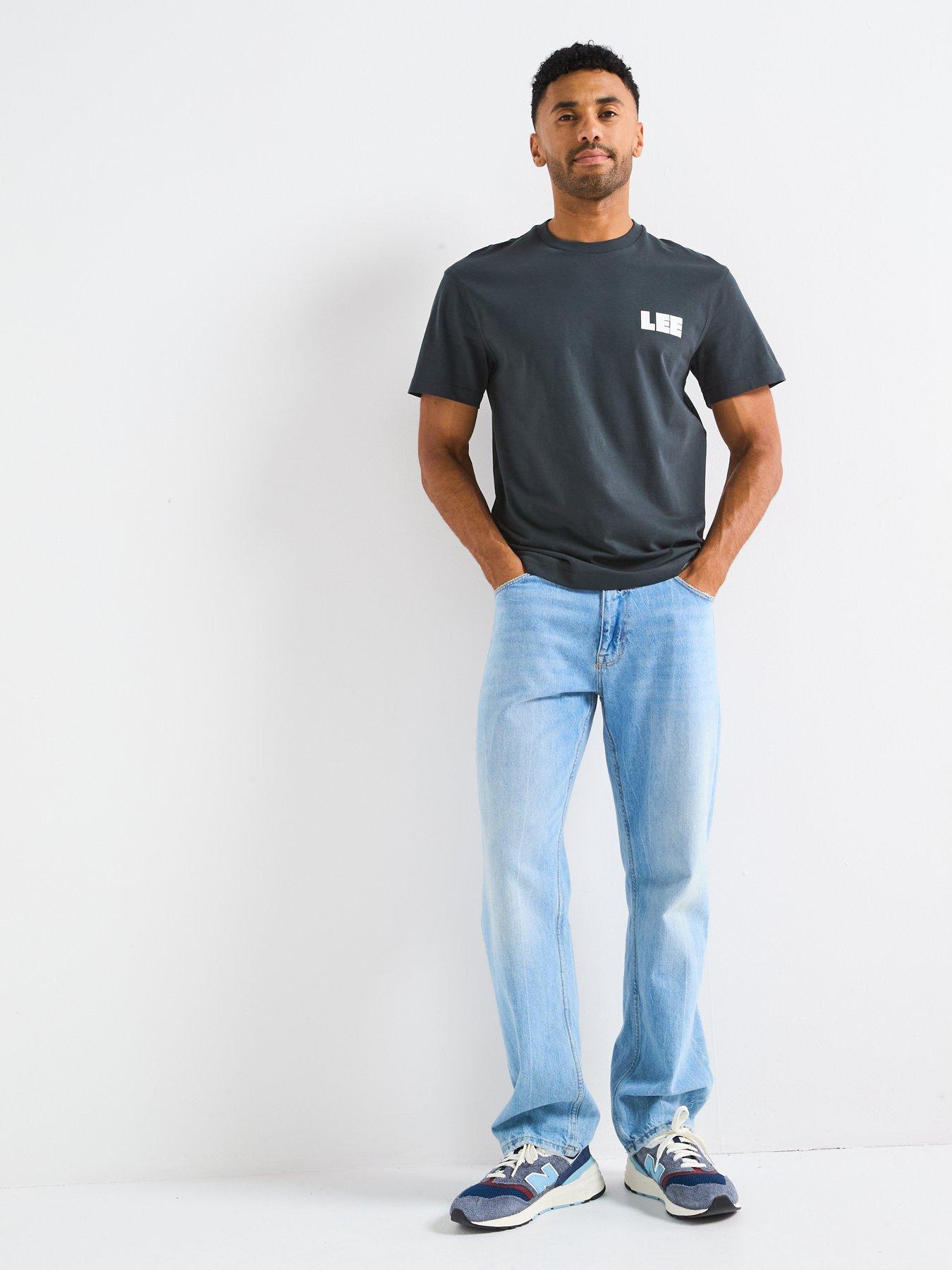 Image 3 of 5 of Lee Short Relaxed Graphic T-Shirt - Black