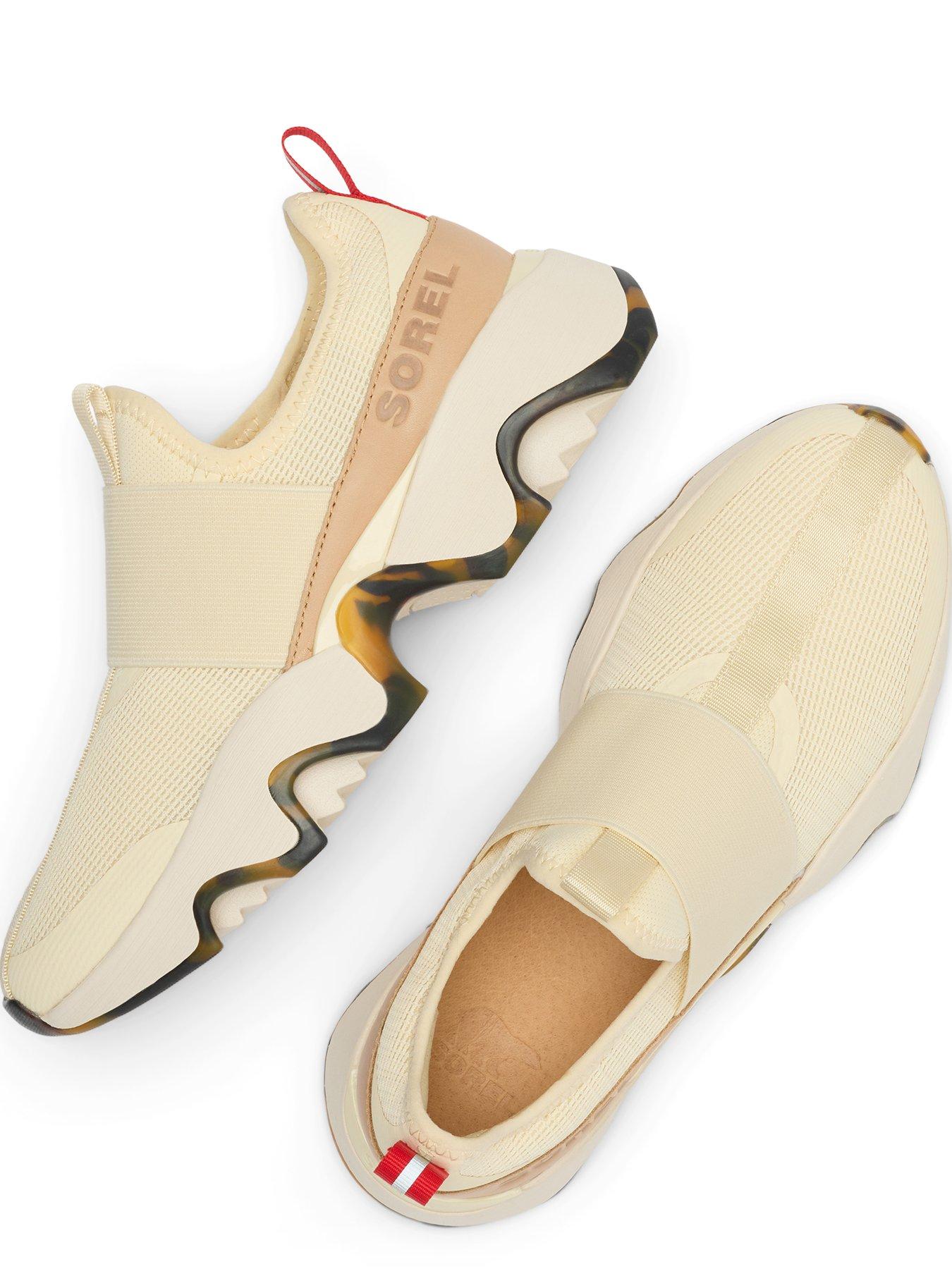 sorel-womens-kinetic-impact-strap-trainers-beigeoutfit