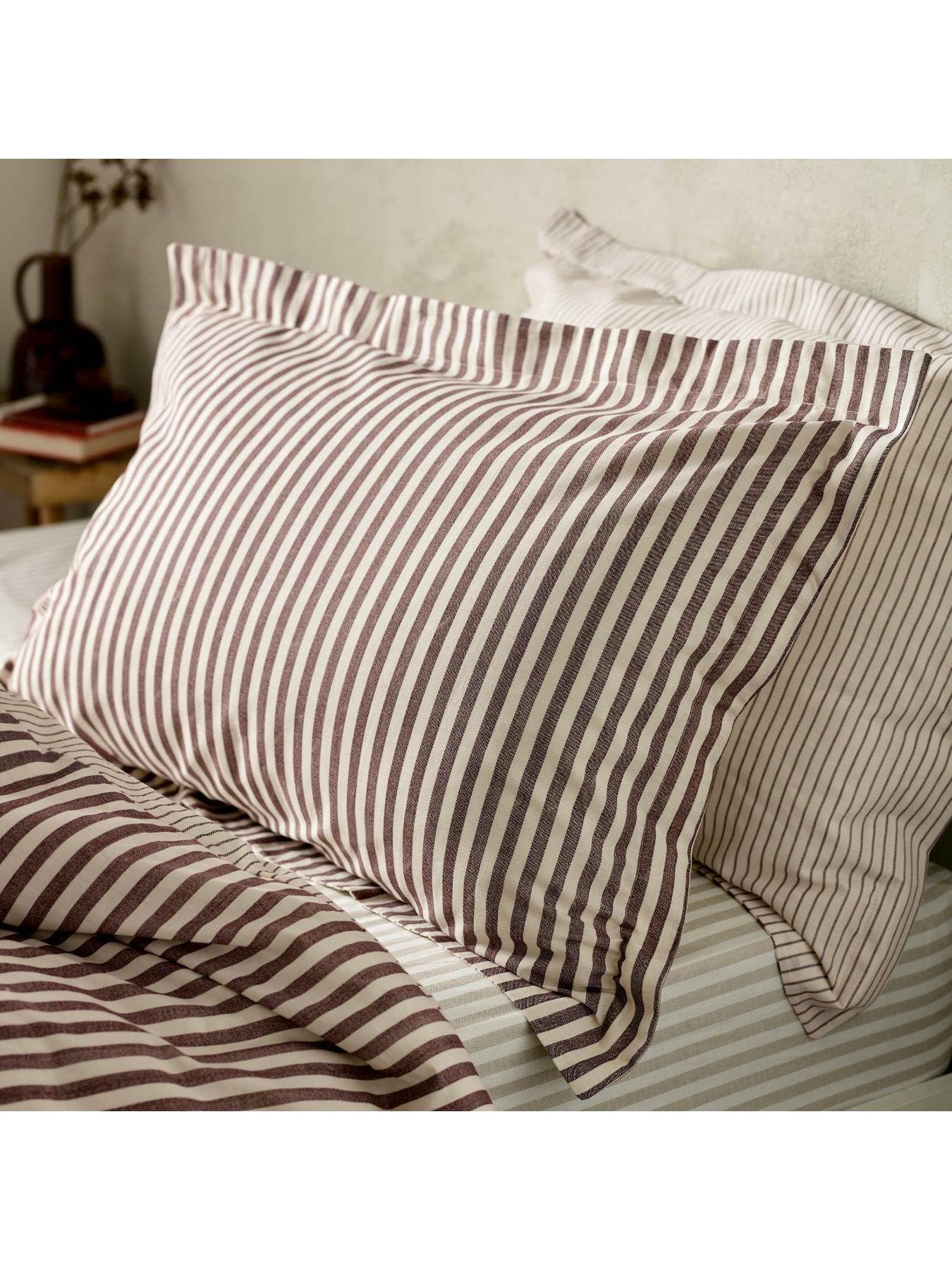 yard-hebden-stripe-100-cotton-duvet-set-beetrootback