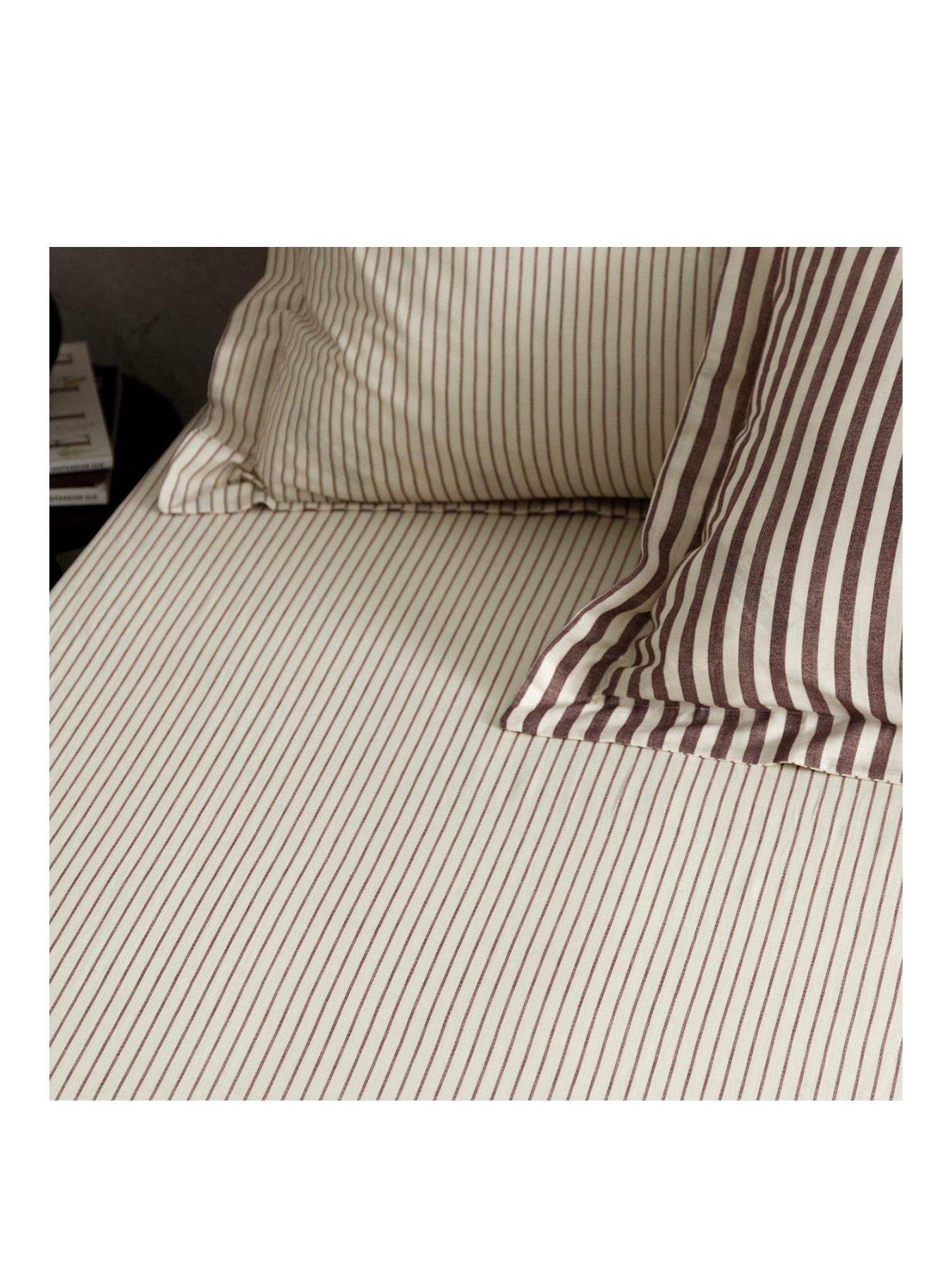 Image 2 of 2 of Yard Hebden 100% Cotton Fitted Sheet or Pillowcases - Beetroot