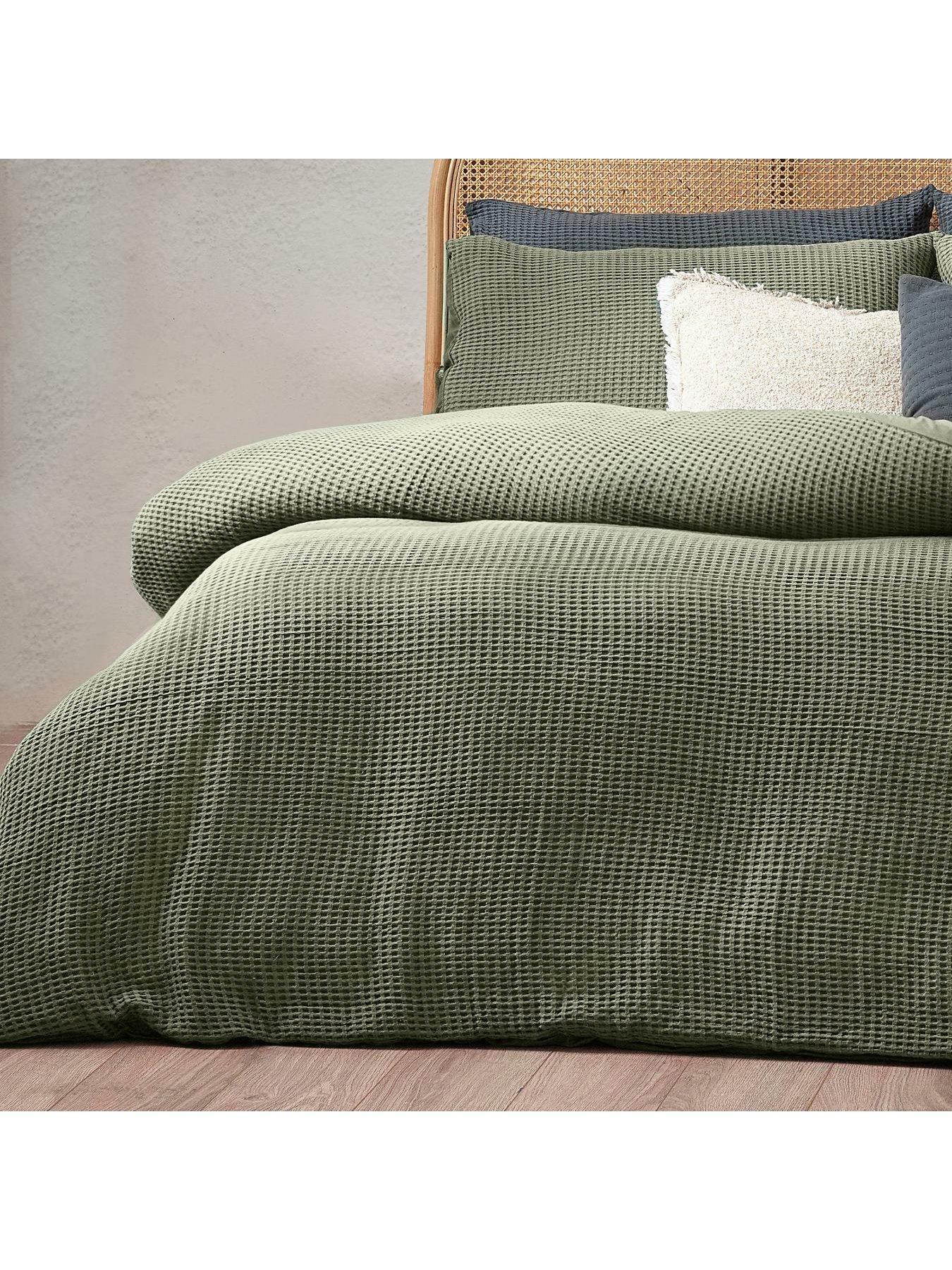 Image 4 of 5 of Yard <p>&nbsp;Chunky Waffle 100% Cotton Duvet Cover Set in Green</p>