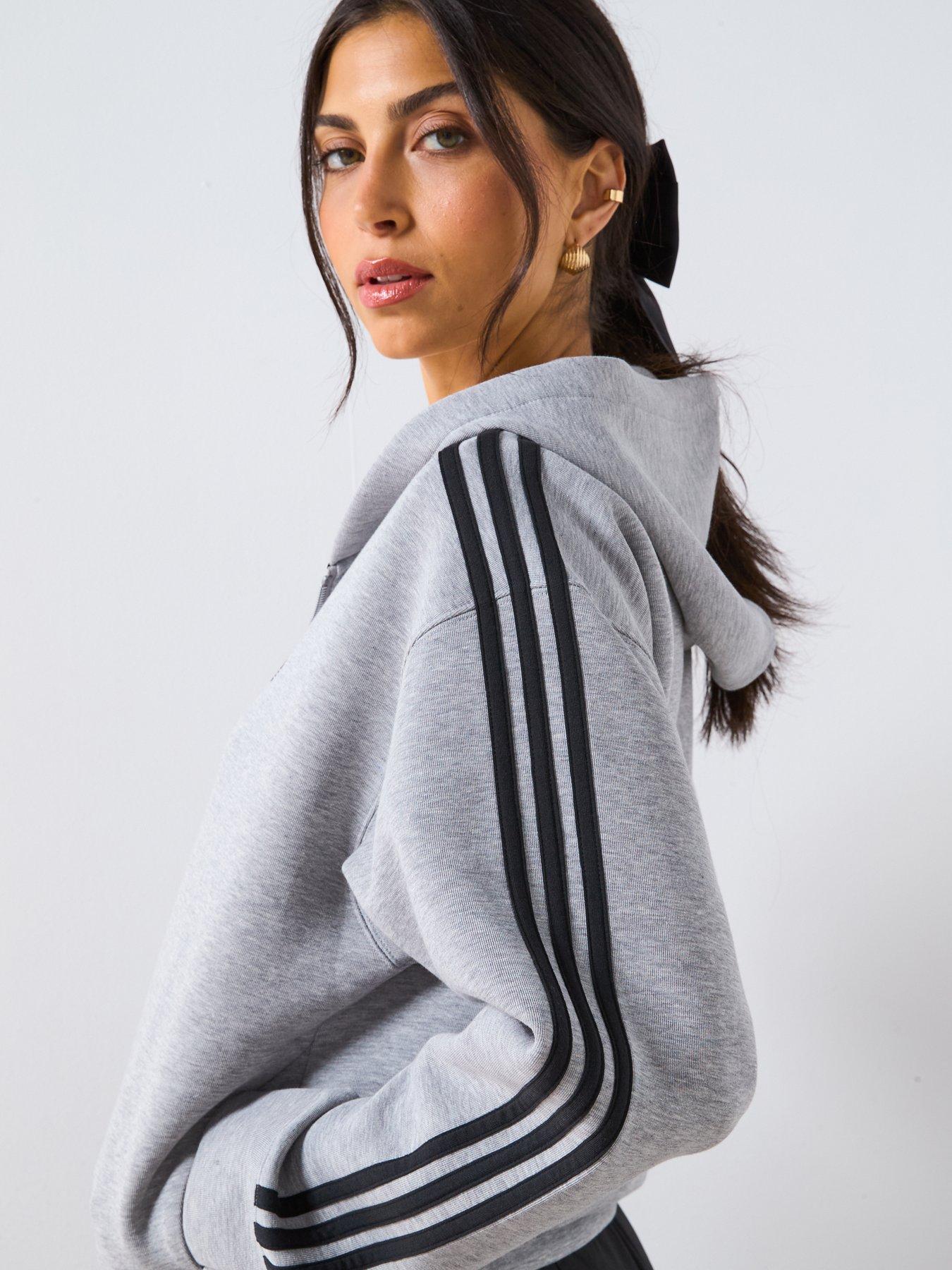adidas-originals-womens-three-stripe-full-zip-jacket-greyoutfit