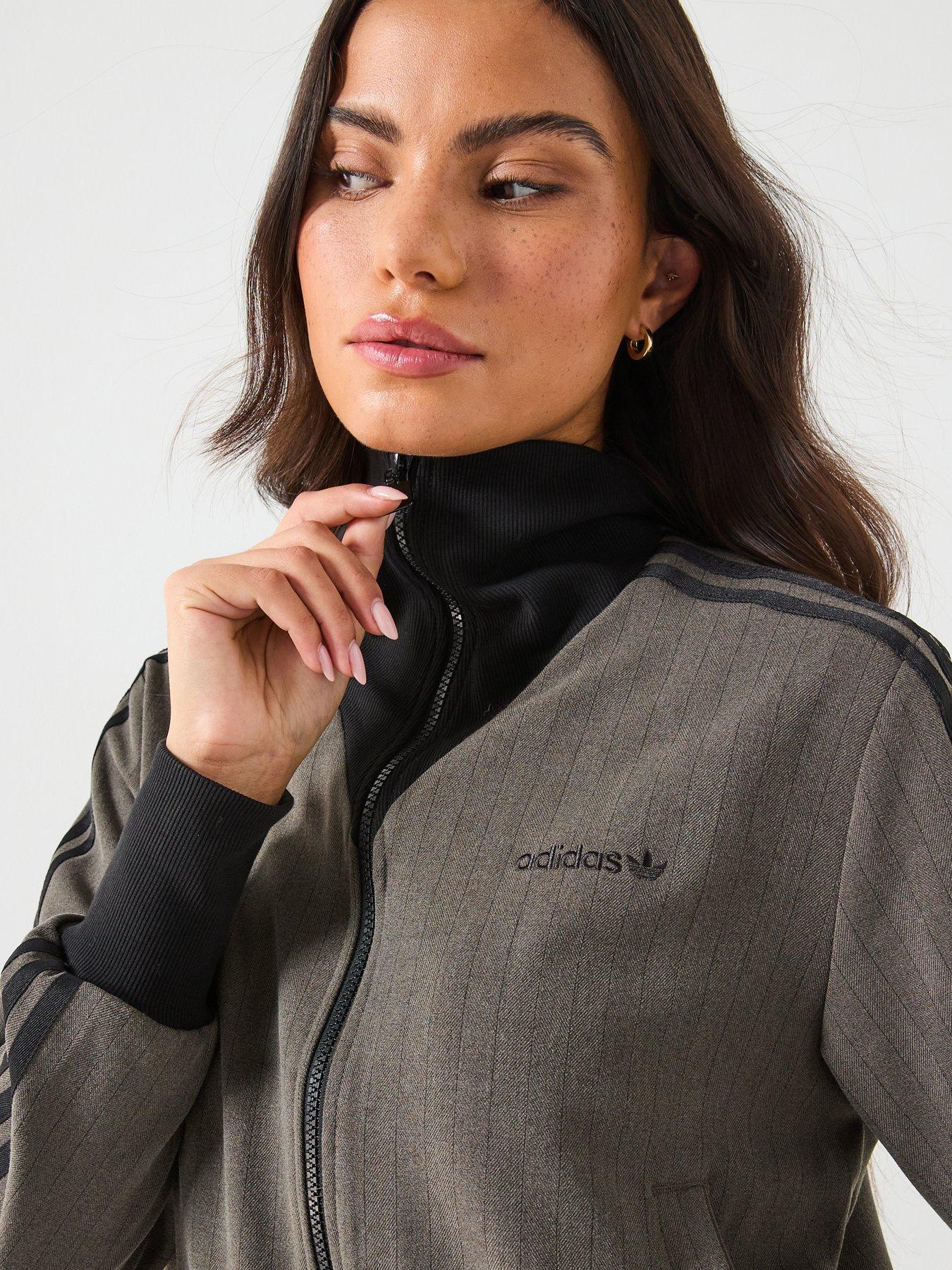 adidas-originals-womens-tracksuit-top-greyoutfit