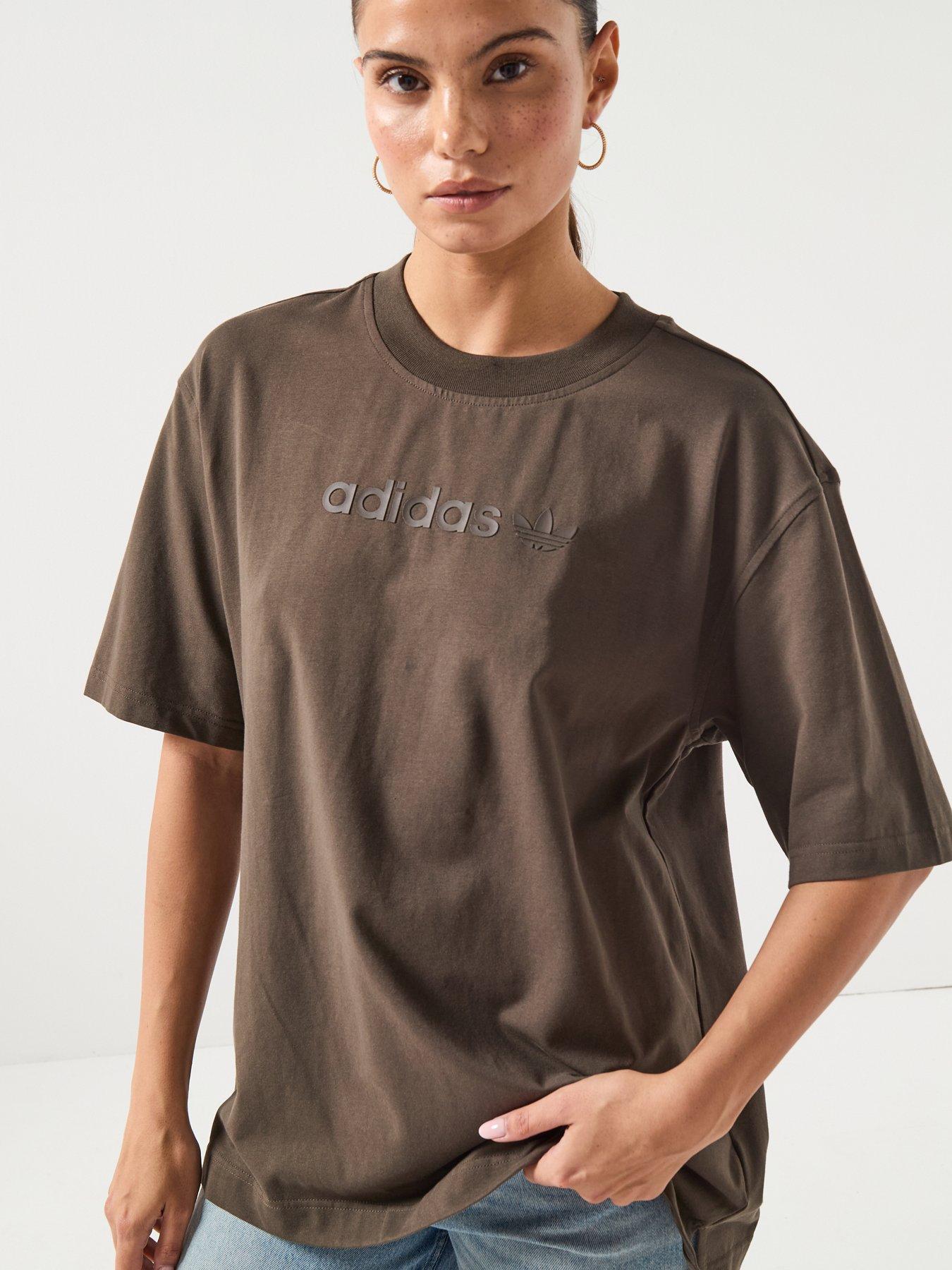 adidas-originals-womens-essentials-linear-tee-greenoutfit