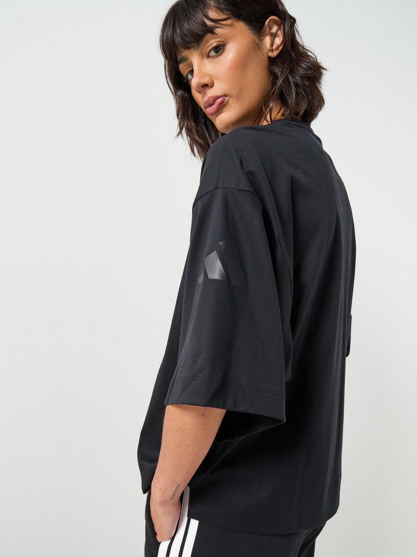 adidas-sportswear-womens-all-szn-soft-lux-loose-tee-blackoutfit