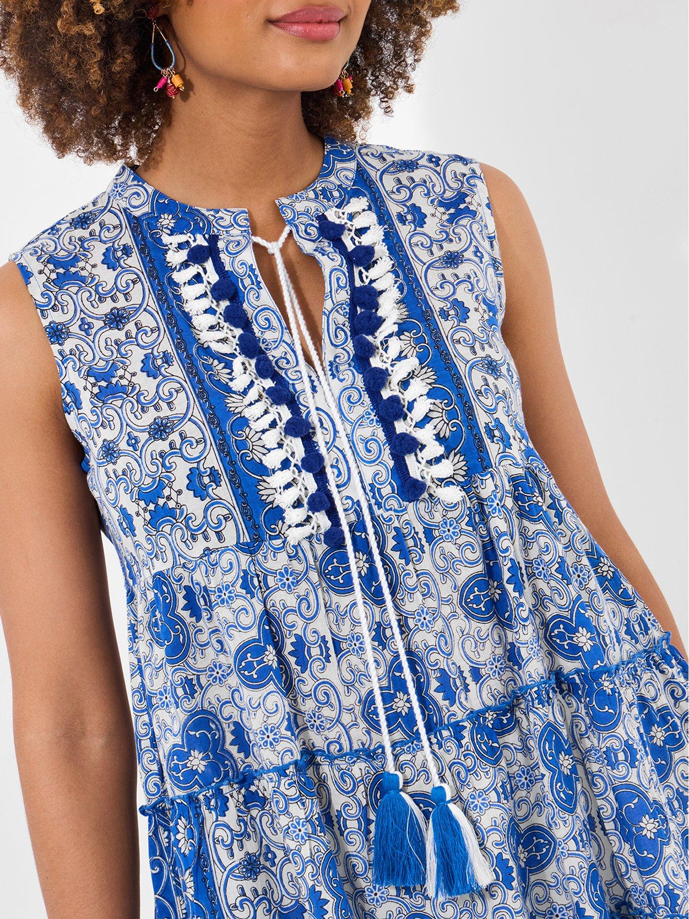 joe-browns-pom-pom-trim-sleeveless-tunic-blueoutfit