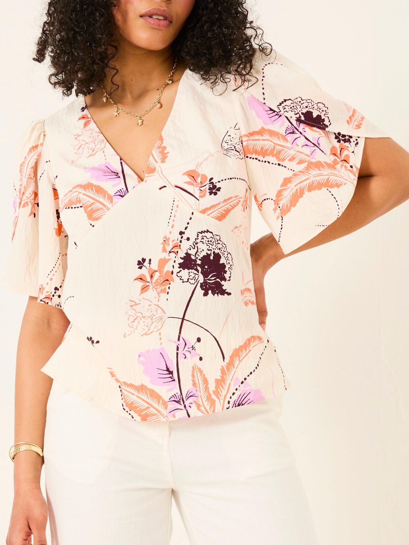 fatface-florence-flute-sleeve-top-ivorydetail