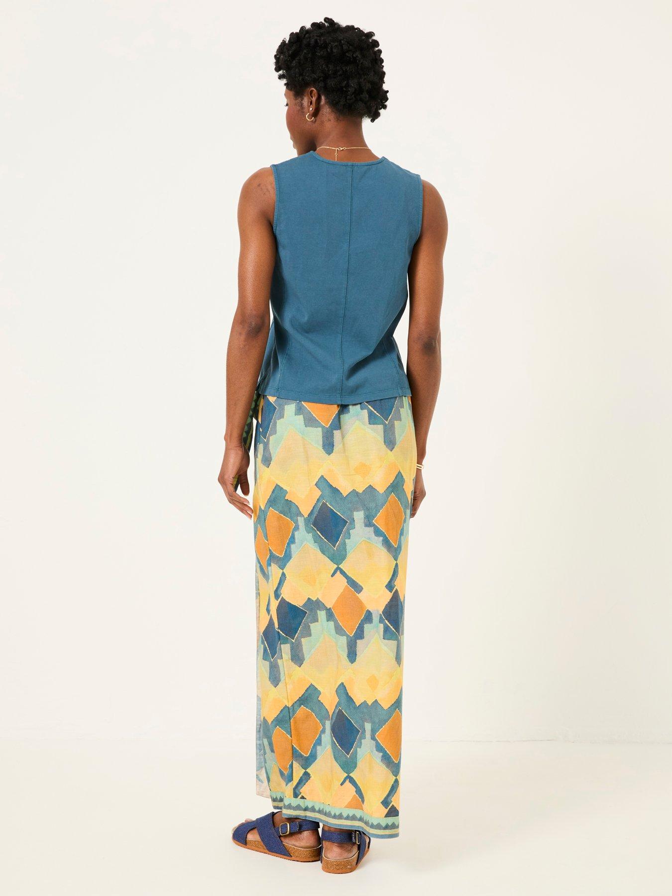 Image 2 of 5 of FatFace Joni Waistcoat - Blue