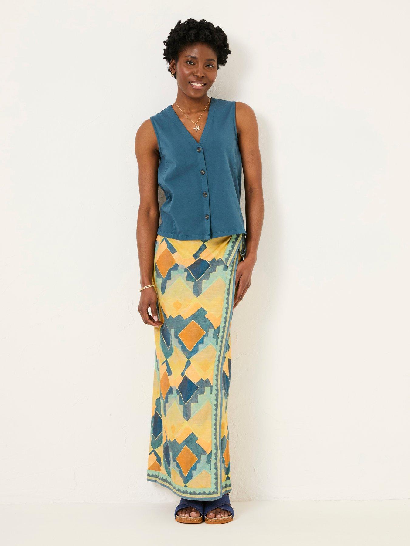 Image 3 of 5 of FatFace Joni Waistcoat - Blue