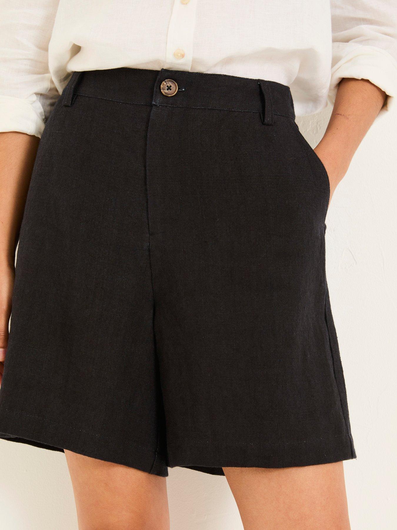 fatface-nell-linen-short-blackoutfit
