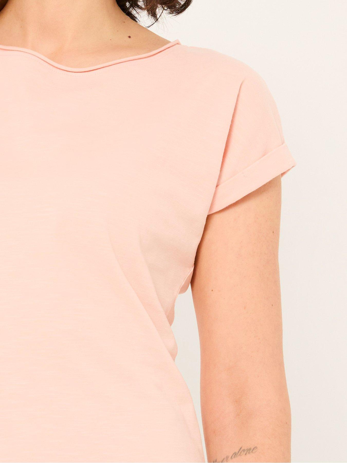 Image 4 of 5 of FatFace Ivy T-Shirt - Pink
