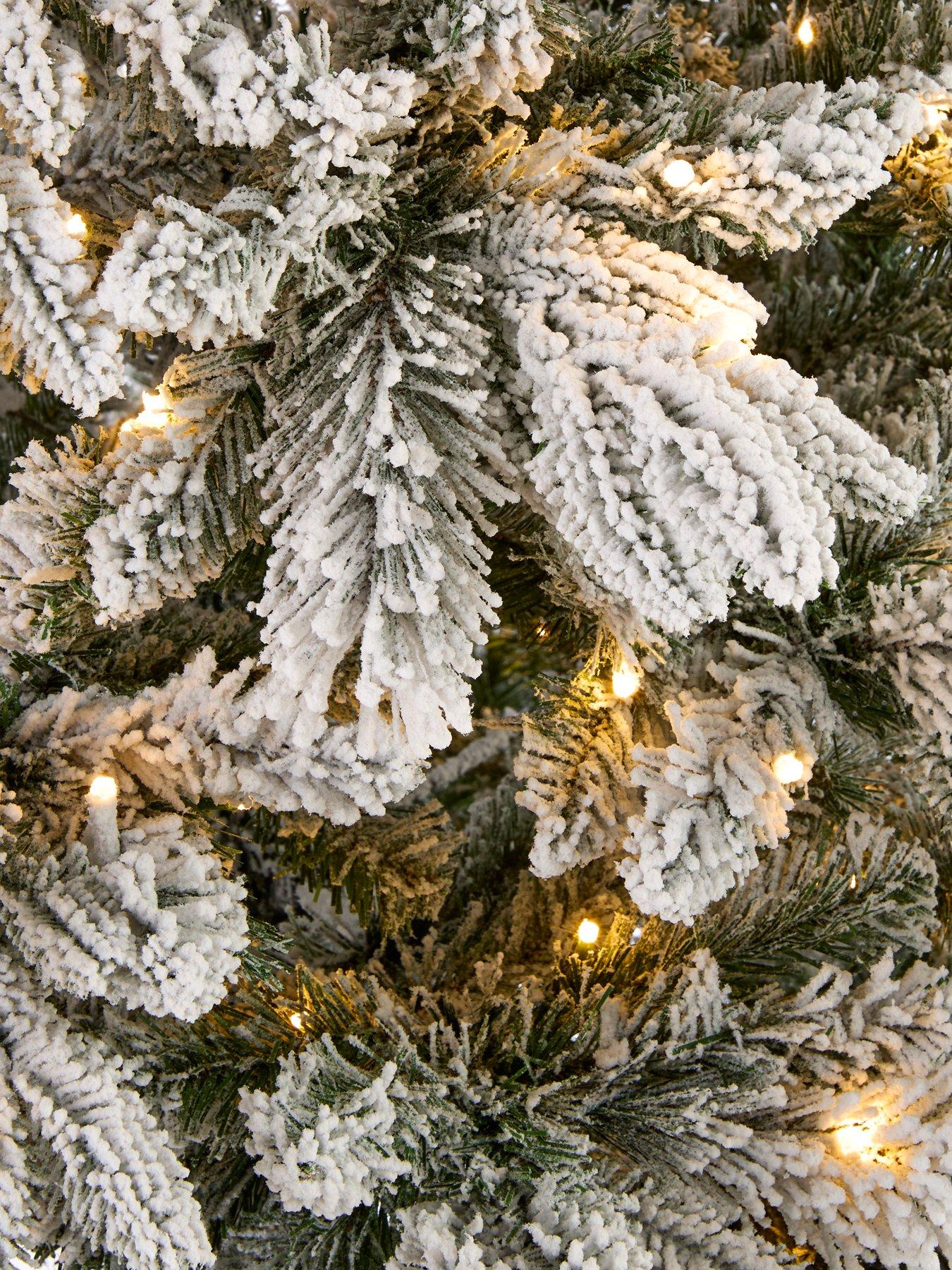 very-home-7ft-high-moor-flocked-pre-lit-christmas-treeoutfit