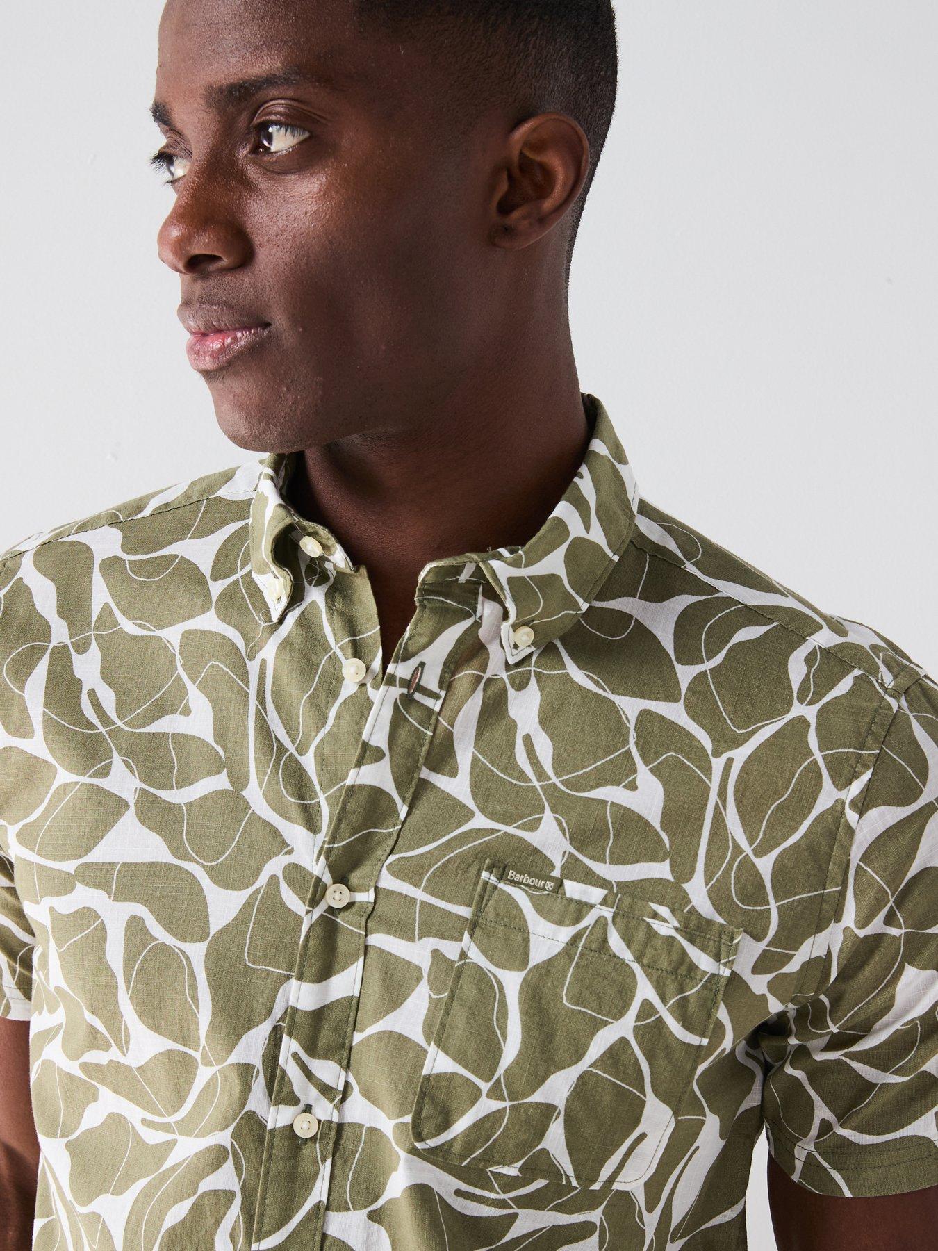 barbour-spillroad-short-sleeve-all-over-print-tailored-shirt-light-greenoutfit