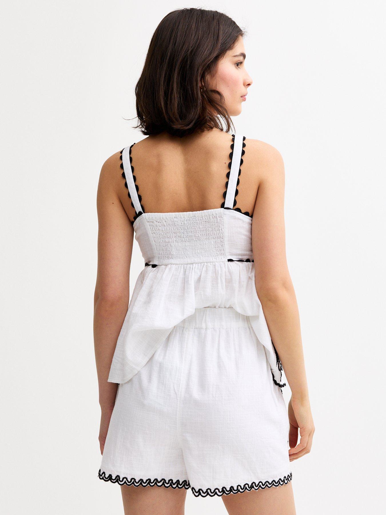 new-look-white-floral-embroidered-shortsstillFront