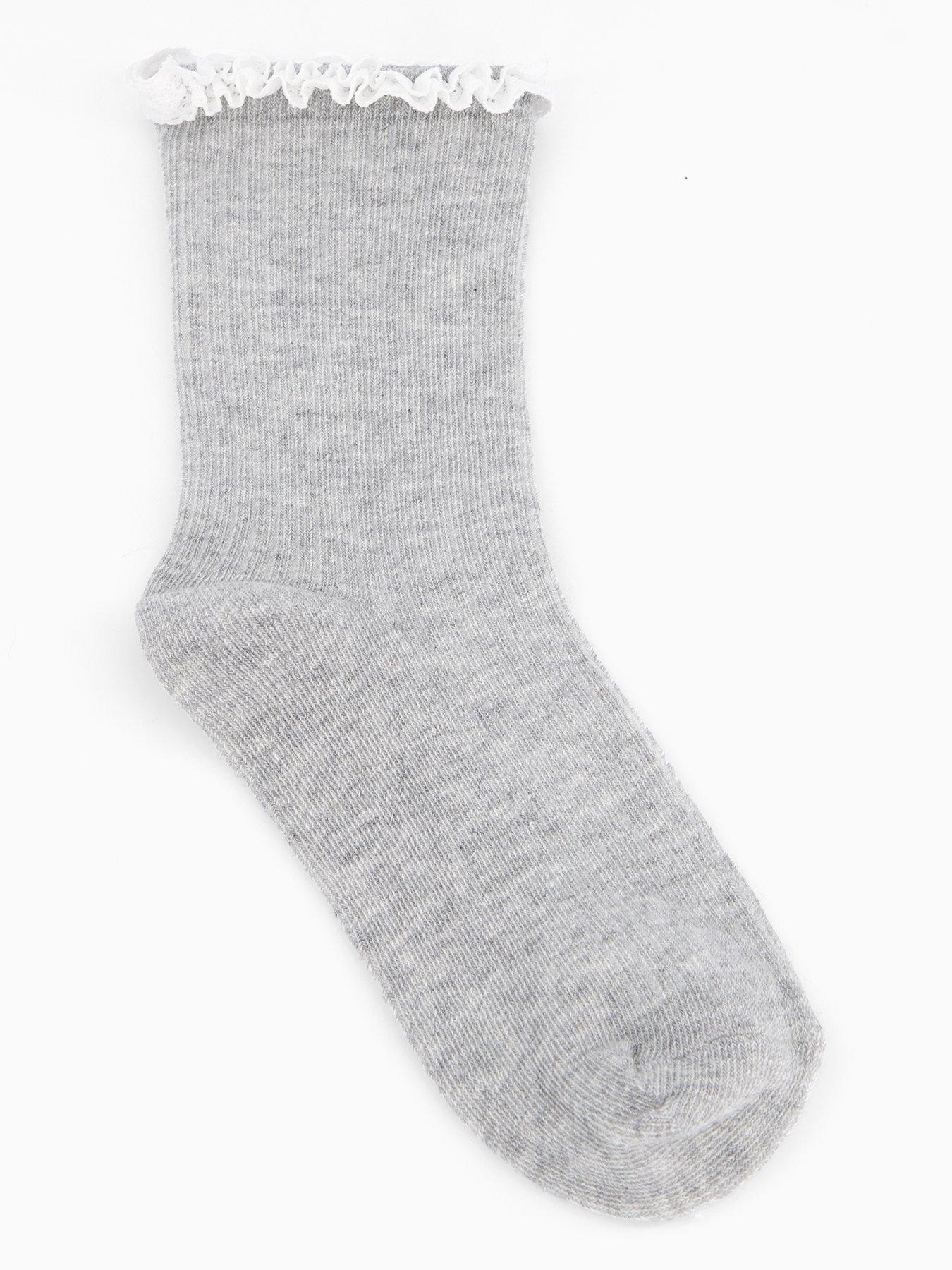 Image 3 of 4 of V by Very 2 Pack Lace Ankle Socks - Beige