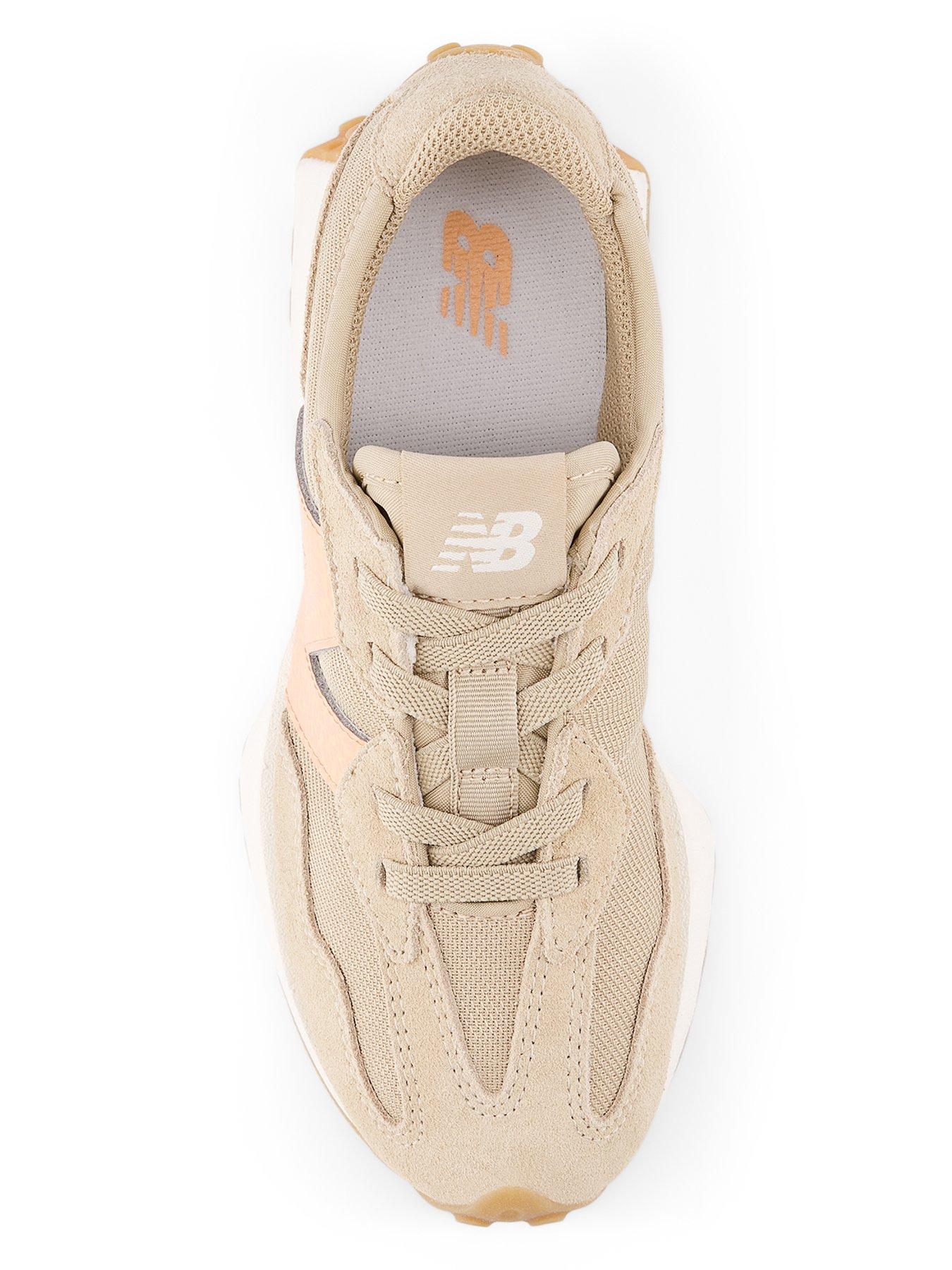 new-balance-kids-327-trainers-beigeoutfit