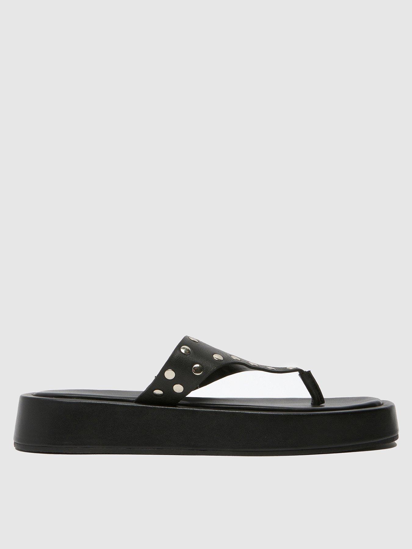 schuh-toryn-stud-toe-post-sandal-blackback