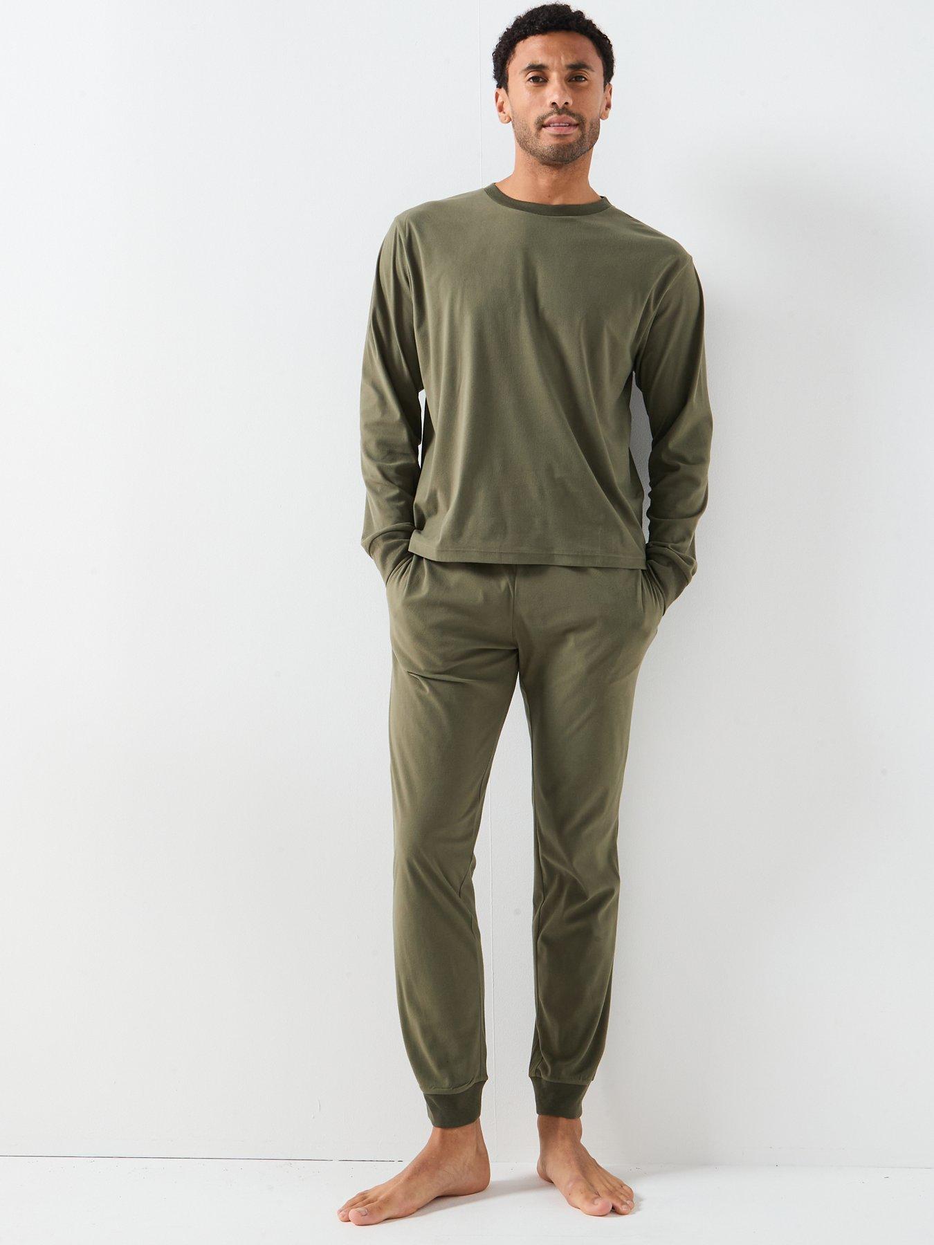 Image 3 of 6 of Jack & Jones Solid Loungewear Top and Bottom Set - Green