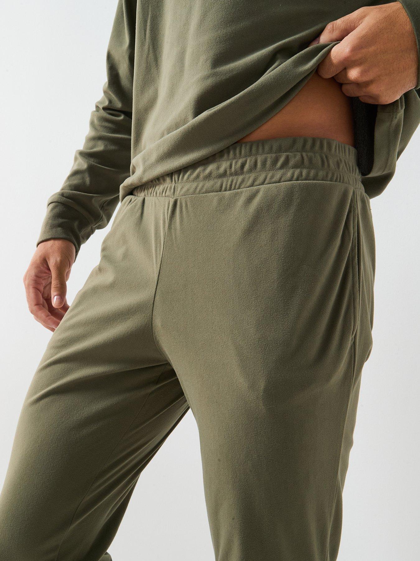 Image 4 of 6 of Jack & Jones Solid Loungewear Top and Bottom Set - Green
