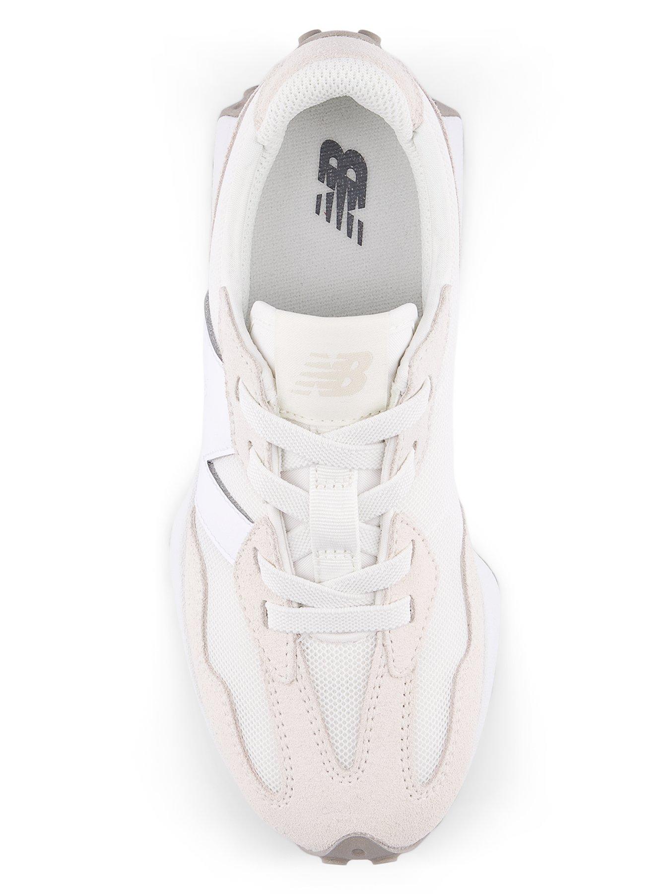 new-balance-kids-327-trainers-whiteoutfit