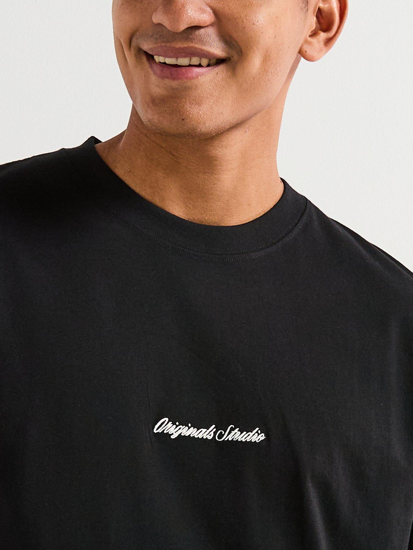 jack-jones-norrebro-embroidered-short-sleeve-t-shirt-blackoutfit