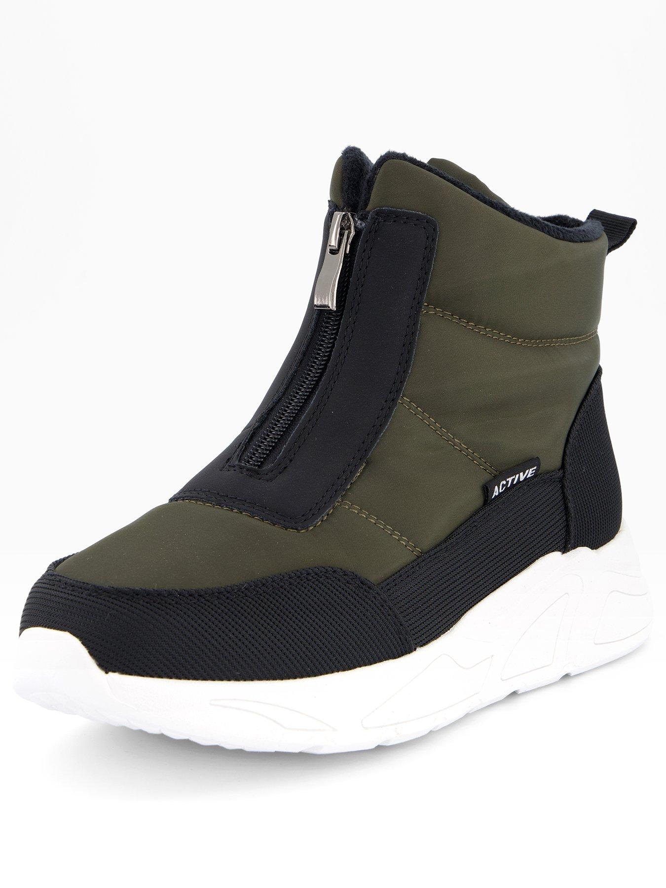 Image 3 of 7 of The Very Collection Hiker Trainer - Green