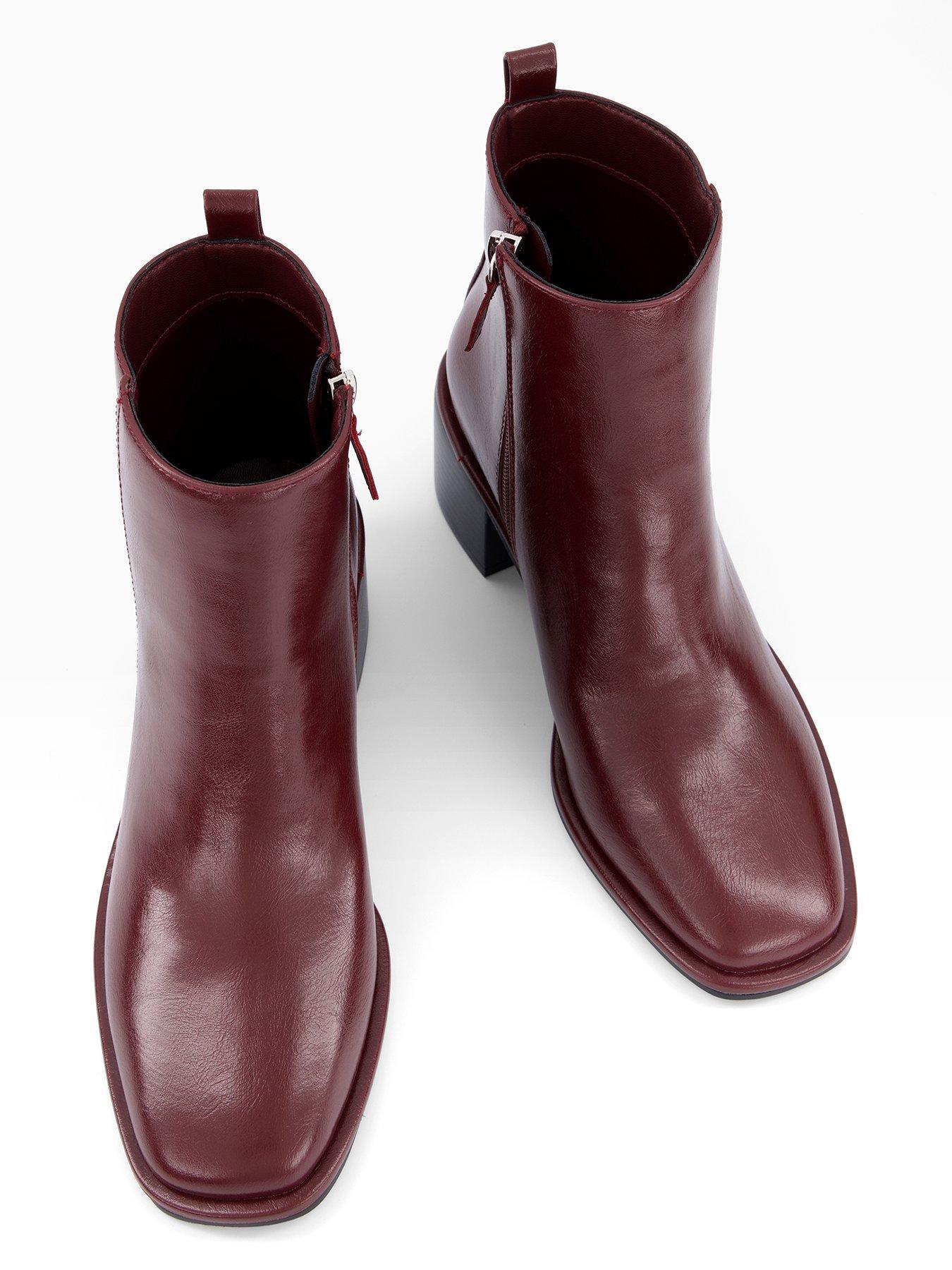 the-very-collection-block-heel-ankle-boot-burgundydetail