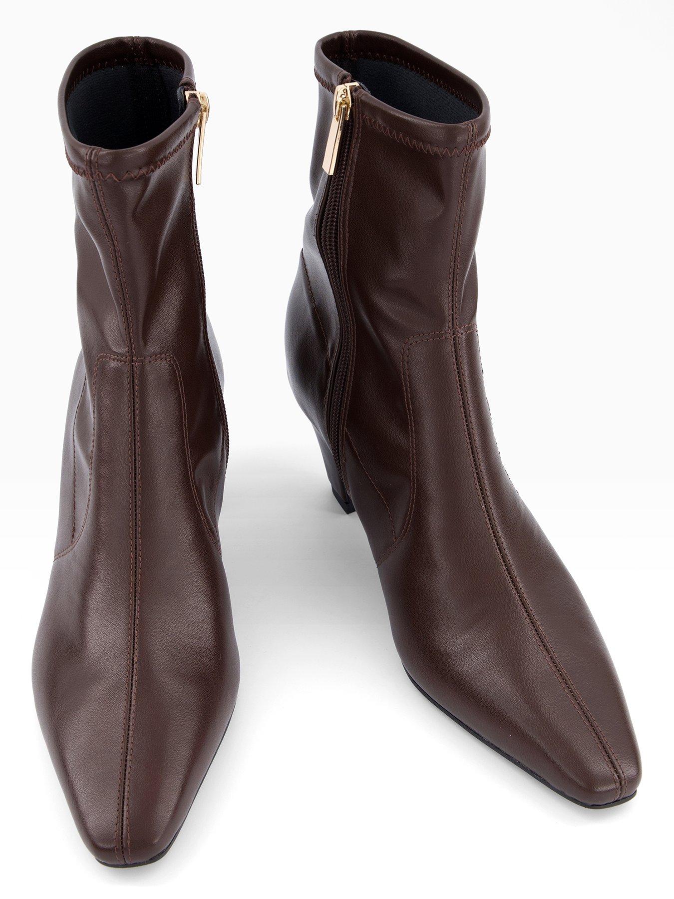 the-very-collection-chiselle-toe-sock-boot-browndetail