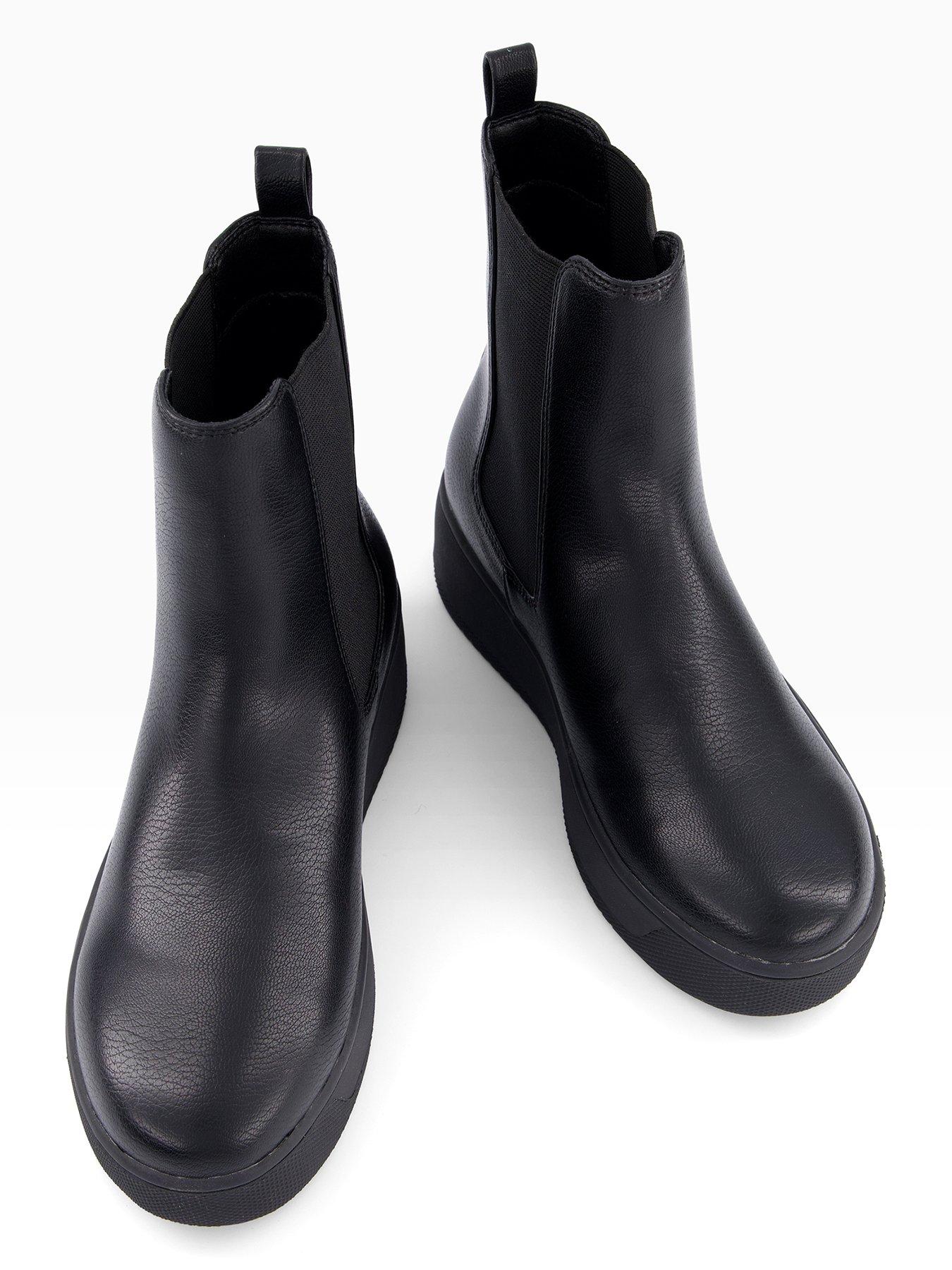 Image 4 of 7 of The Very Collection Flatform Chelsea Boot - Black