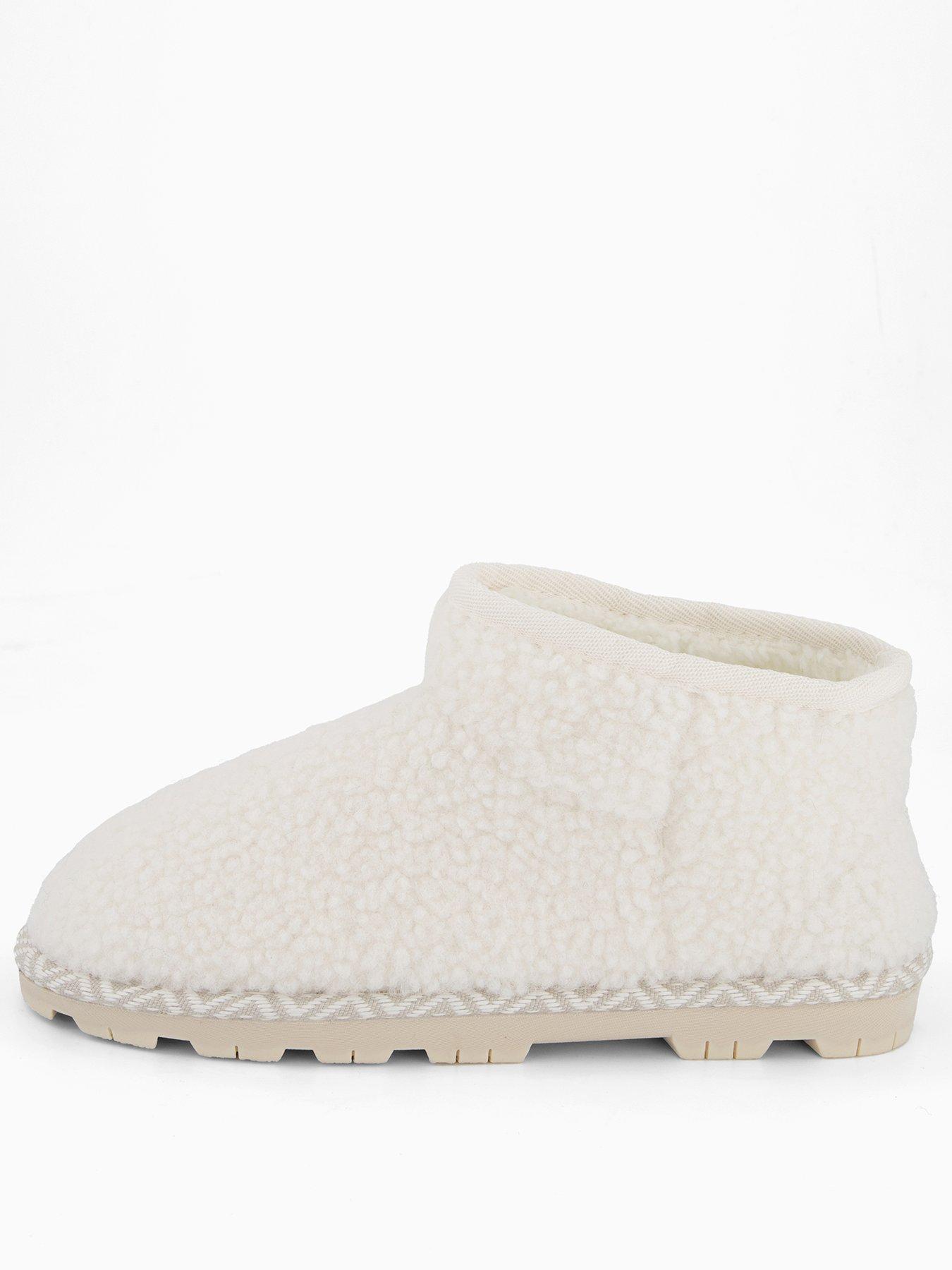 the-very-collection-borg-slipper-boot-cream