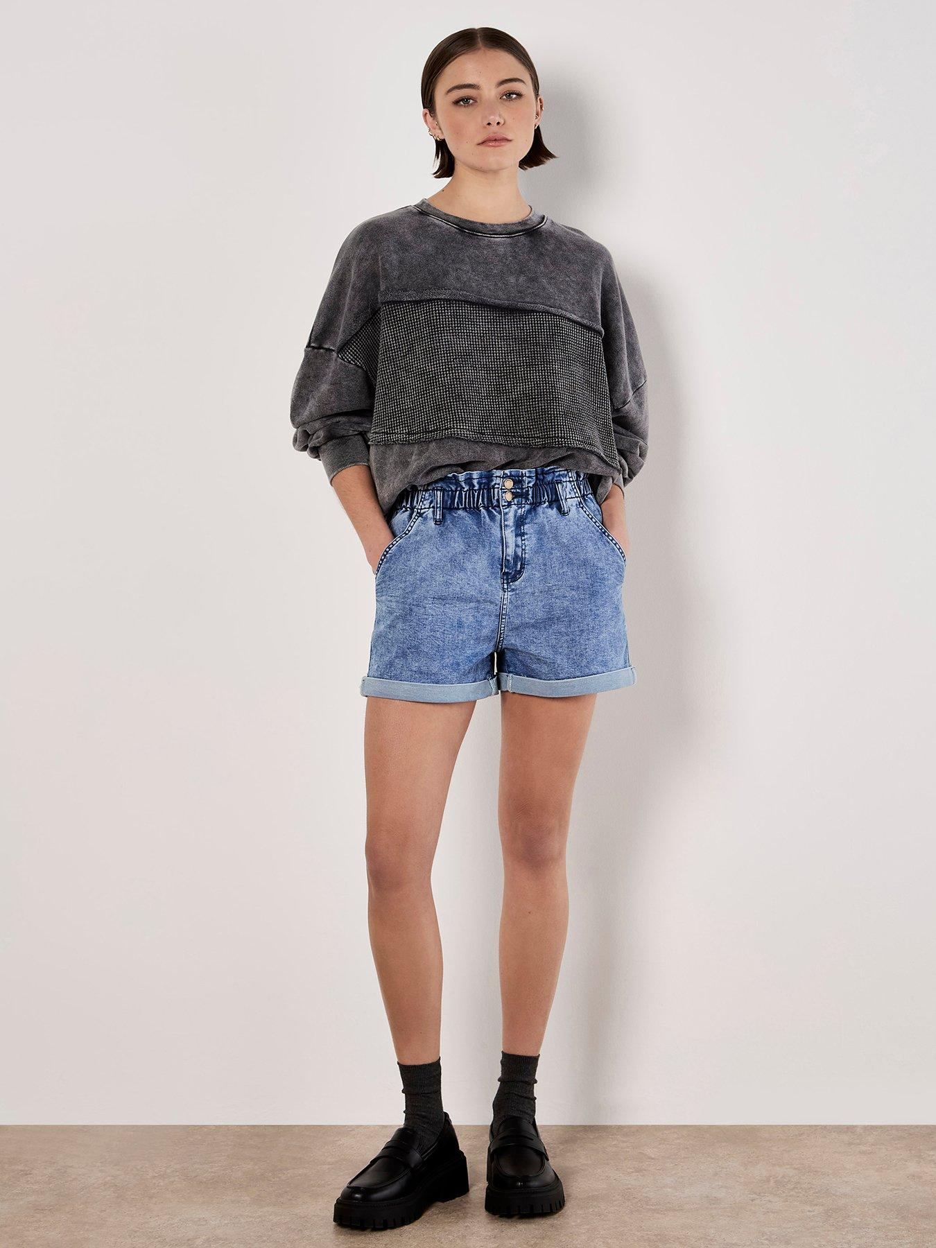 Image 3 of 4 of Apricot Denim Ruch Waist Turn Up Shorts