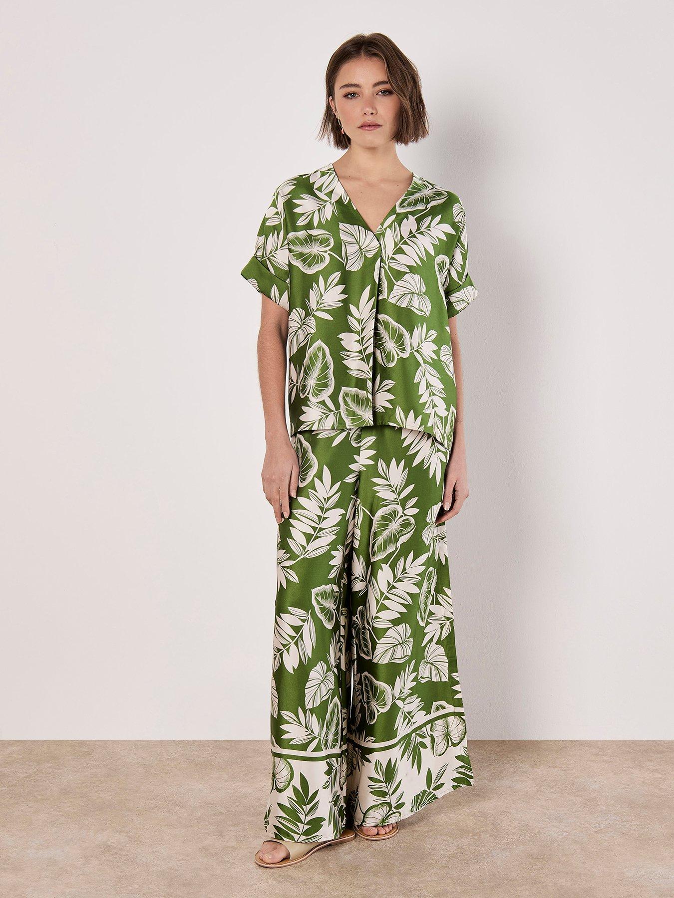 apricot-apricot-leaf-print-v-neck-satin-teeback