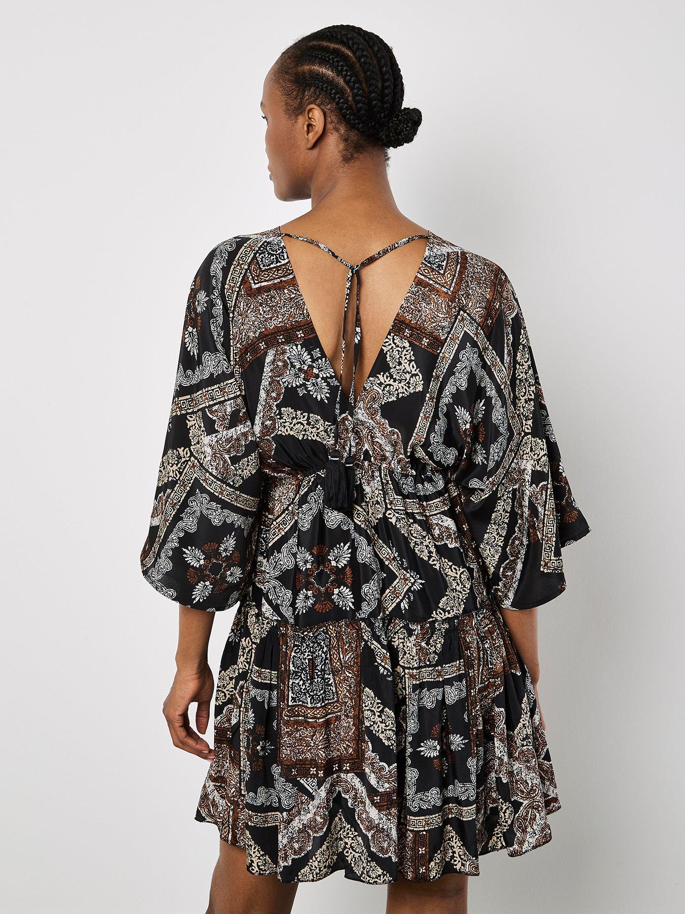 apricot-distressed-tassel-kaftan-dress-blackstillFront
