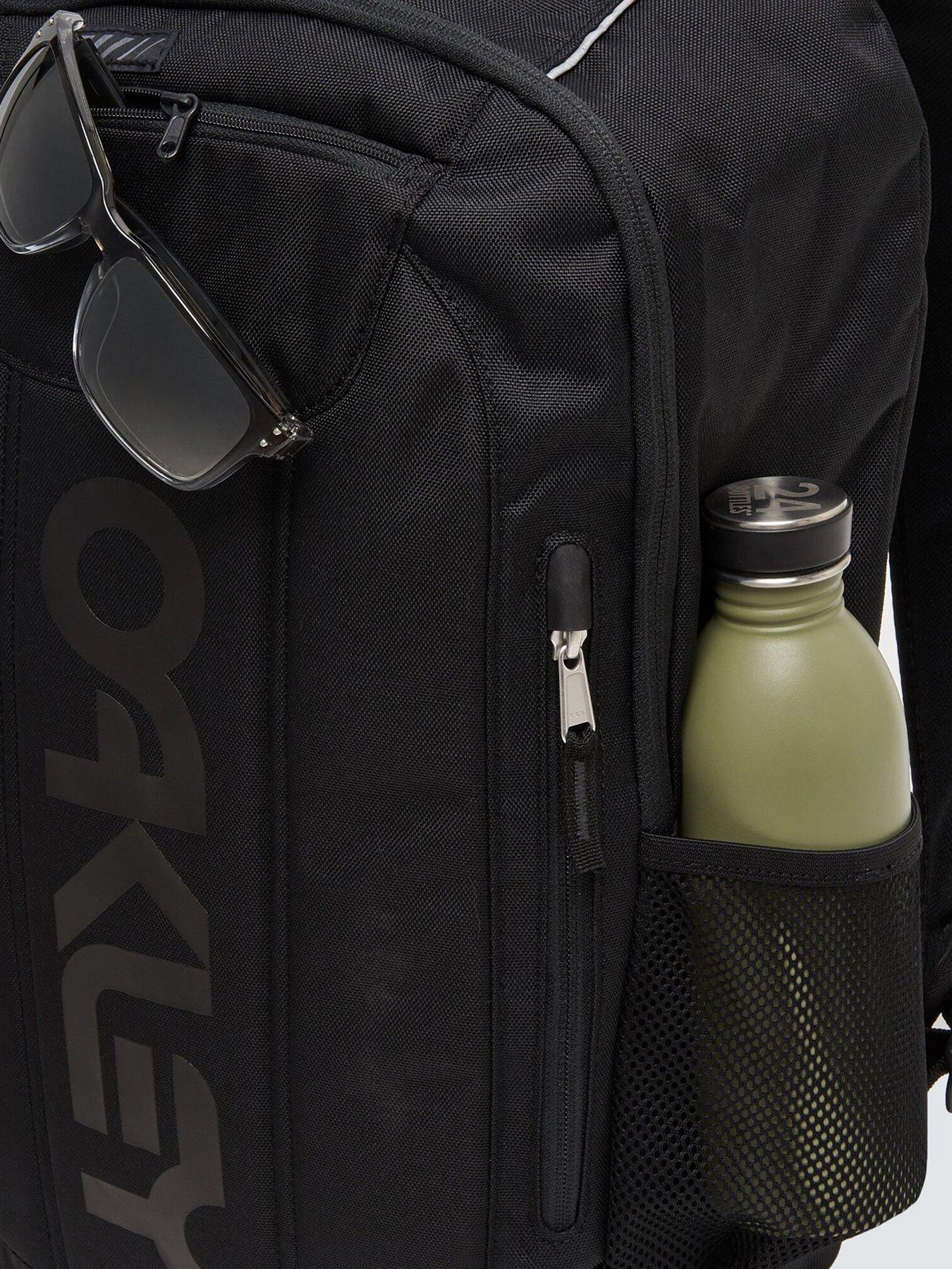 oakley-mens-enduro-20l-30-backpack-blackdetail