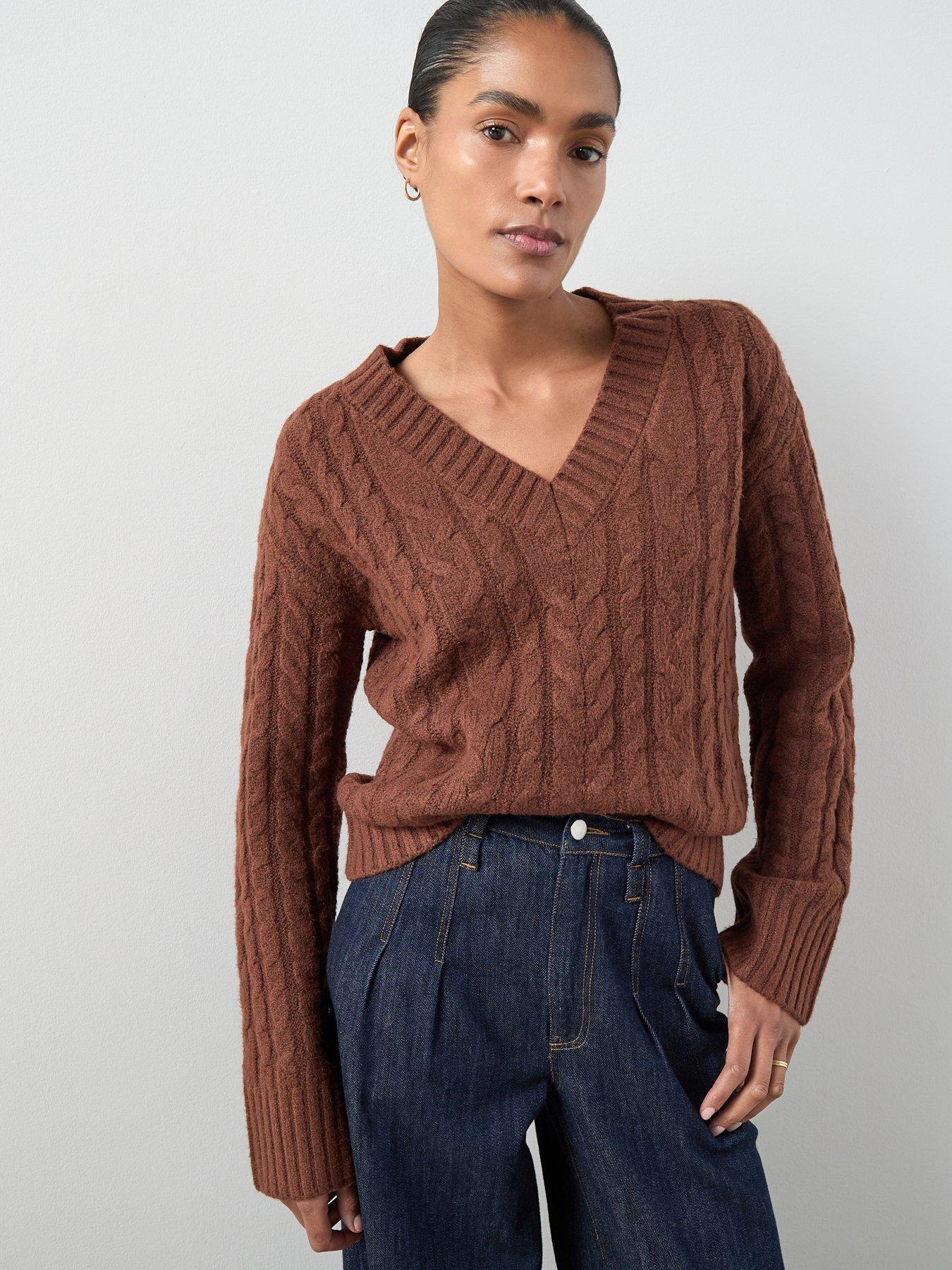 the-very-collection-cosy-yarn-v-neck-cable-knit-jumper-with-wool-brown