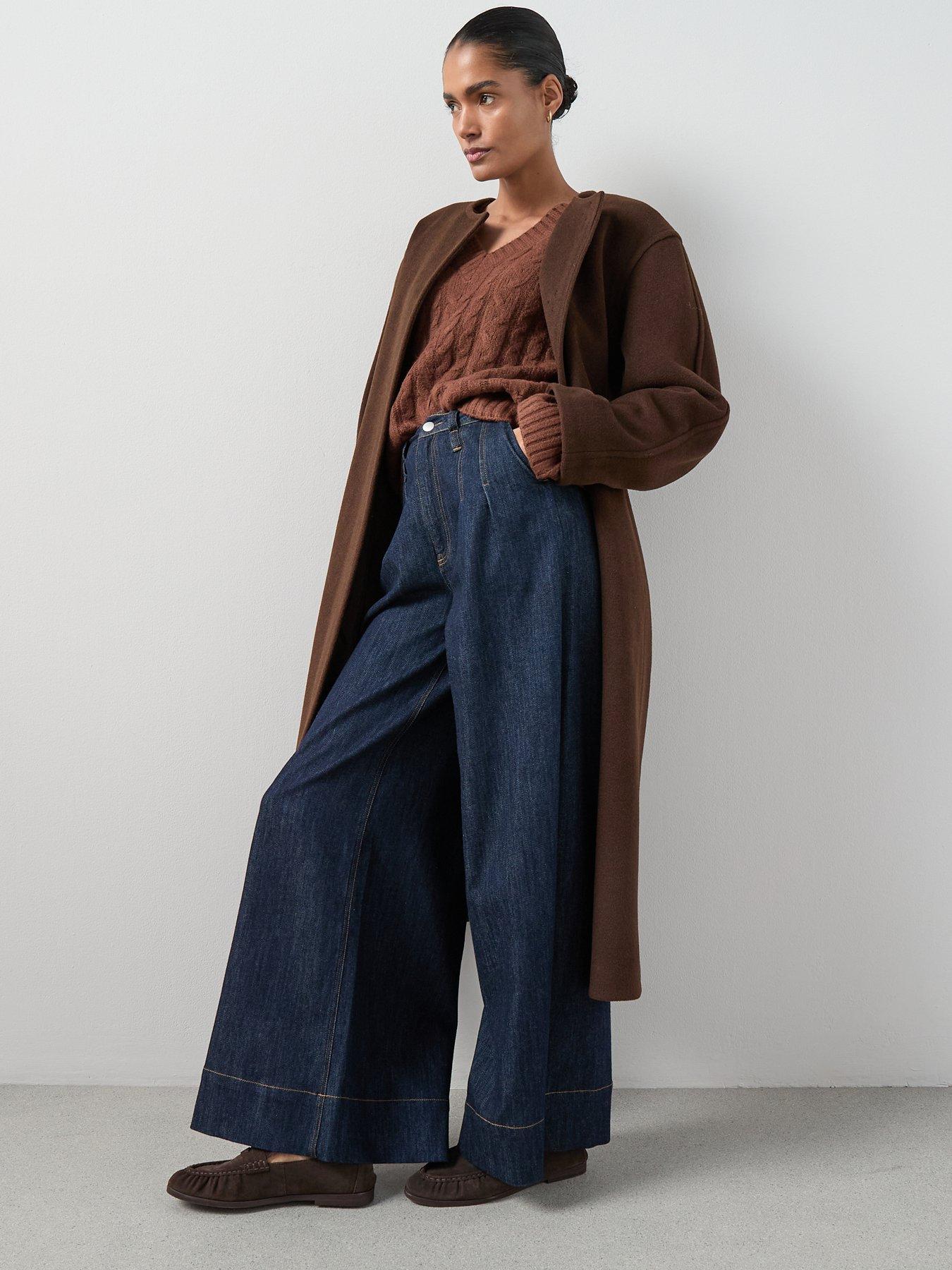 the-very-collection-cosy-yarn-v-neck-cable-knit-jumper-with-wool-brownback