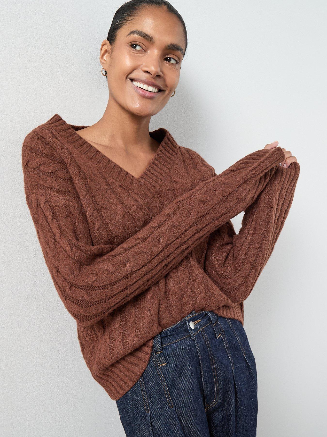 the-very-collection-cosy-yarn-v-neck-cable-knit-jumper-with-wool-brownoutfit