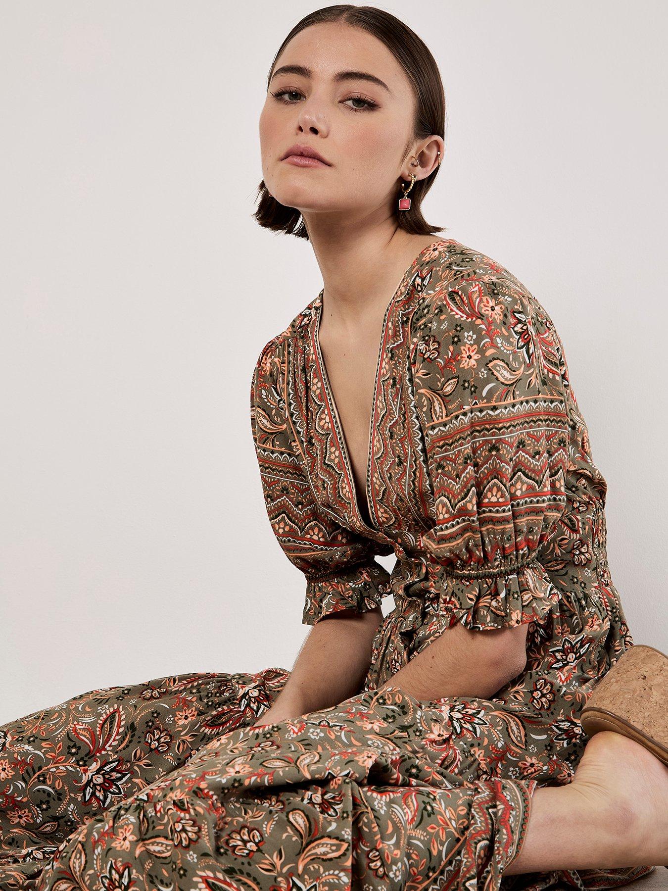 Image 3 of 6 of Apricot Sarasa Border Button Dress