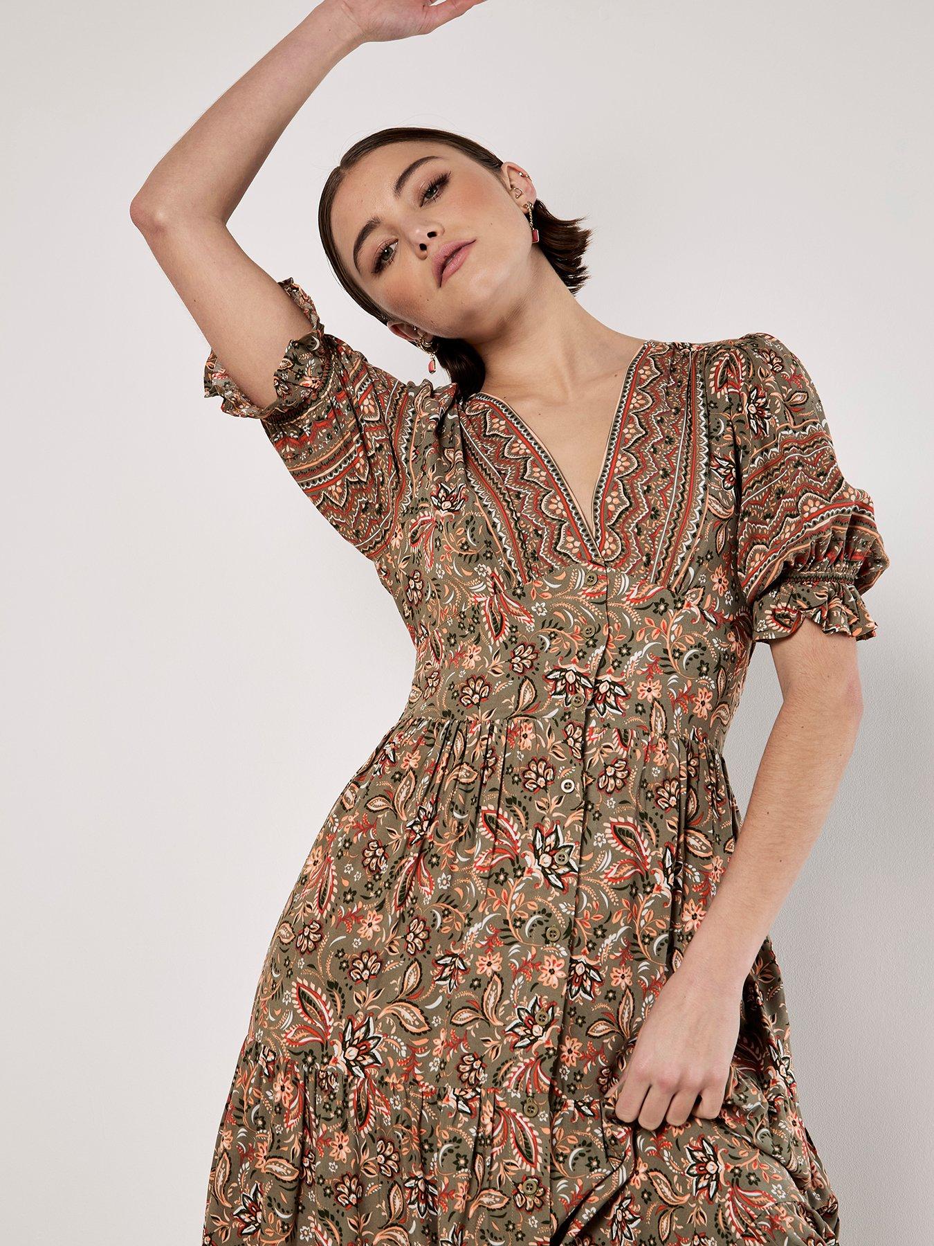 Image 4 of 6 of Apricot Sarasa Border Button Dress